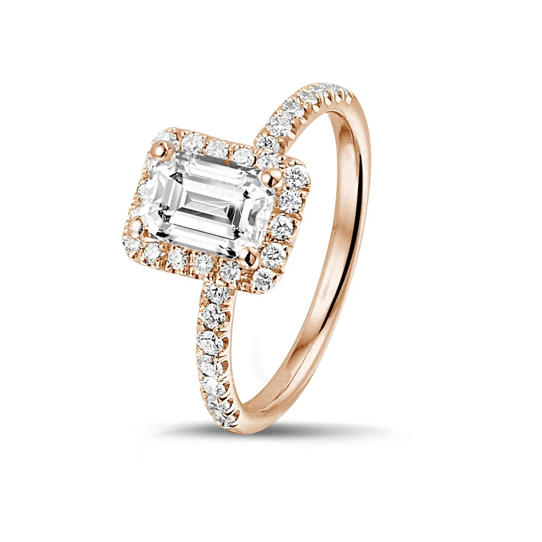 1.00 quilates halo anillo solitario con diamante talla esmeralda en oro rojo con diamantes redondos 