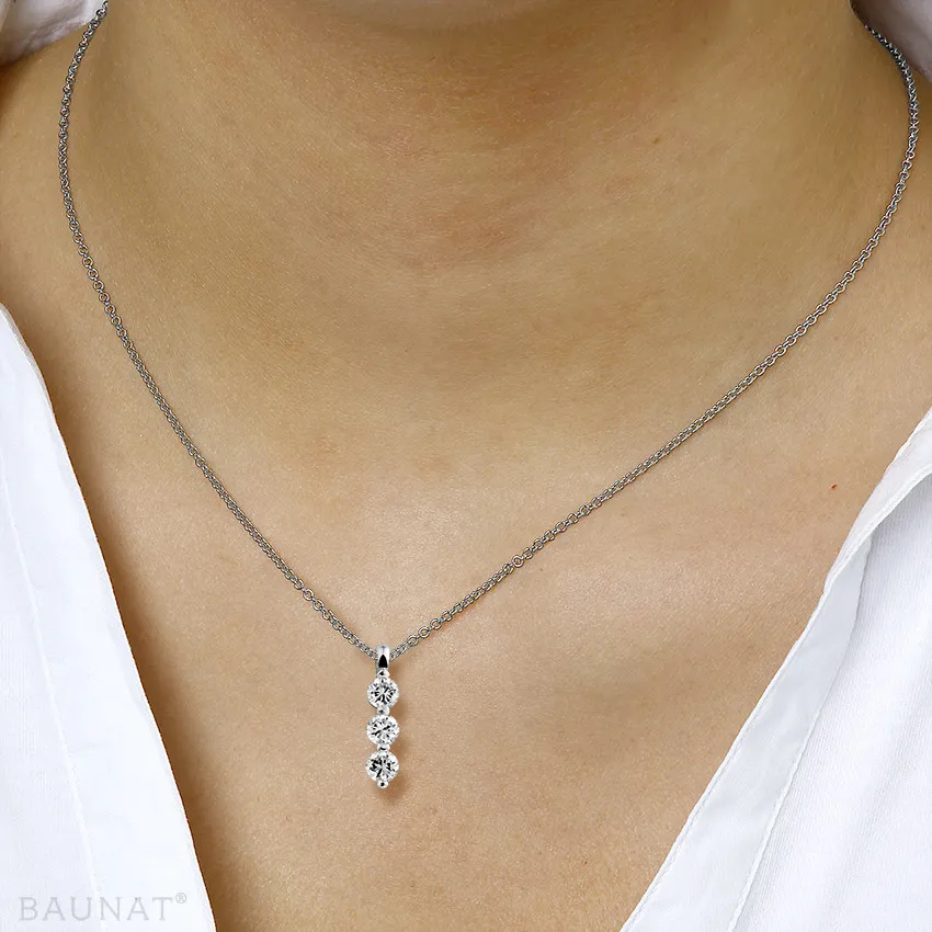 1.00 quilates trilogía colgante diamante en platino 