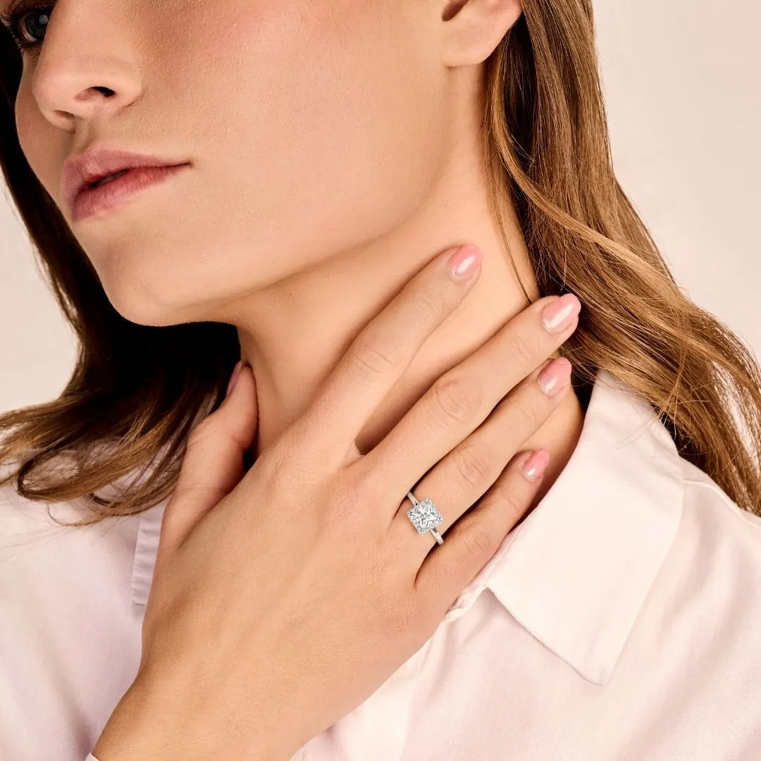 2.00 quilateshalo anillo solitario diamante princesa en oro blanco con diamantes redondos 