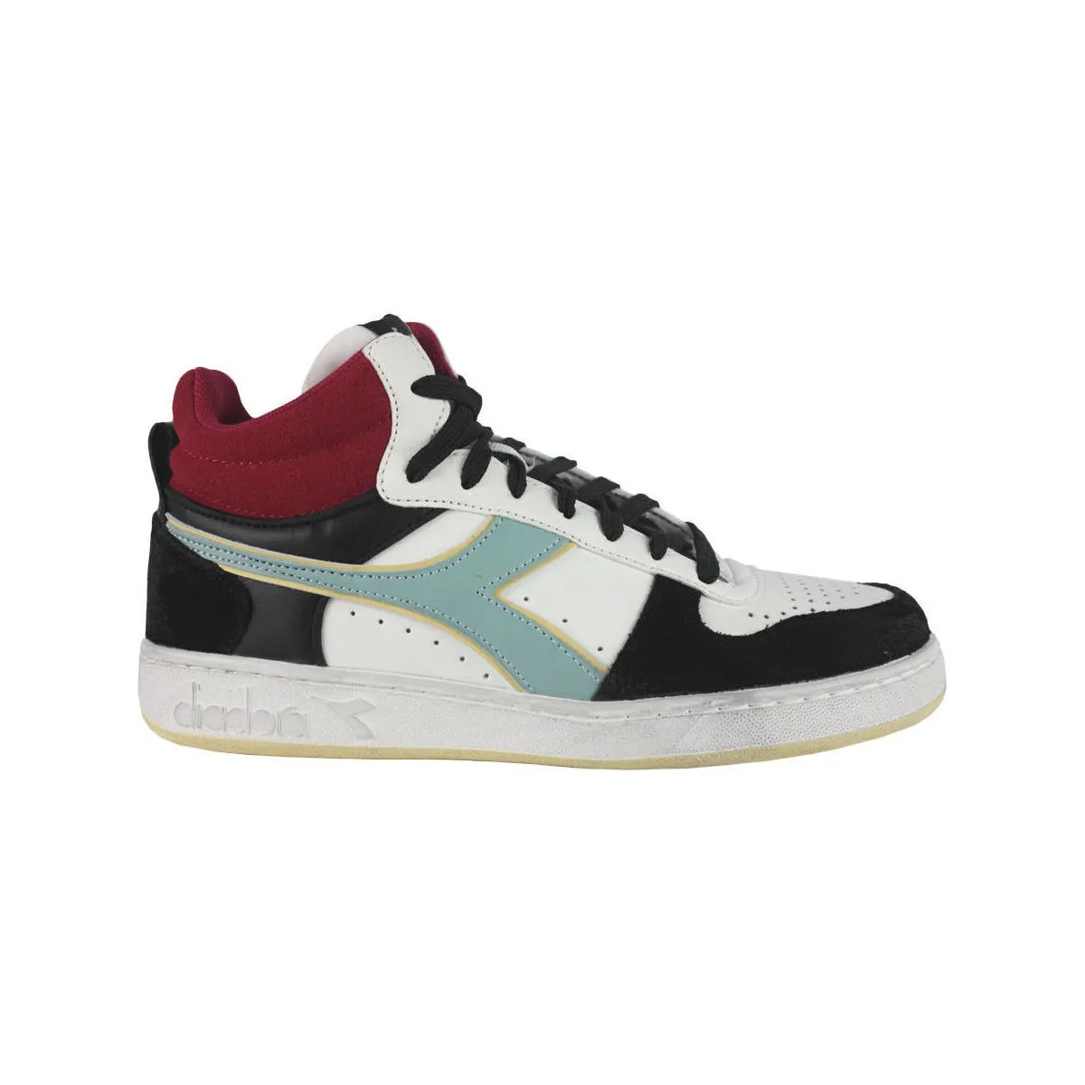 501.179009 D0096 White/Black/Lychee