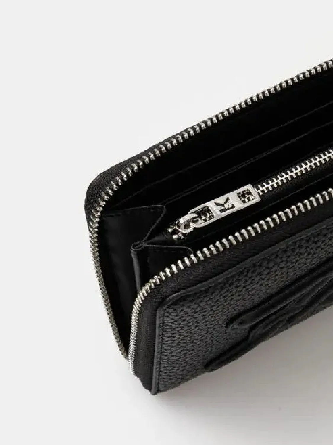 BILLETERO PIEL GRANULADA KARL LAGERFELD