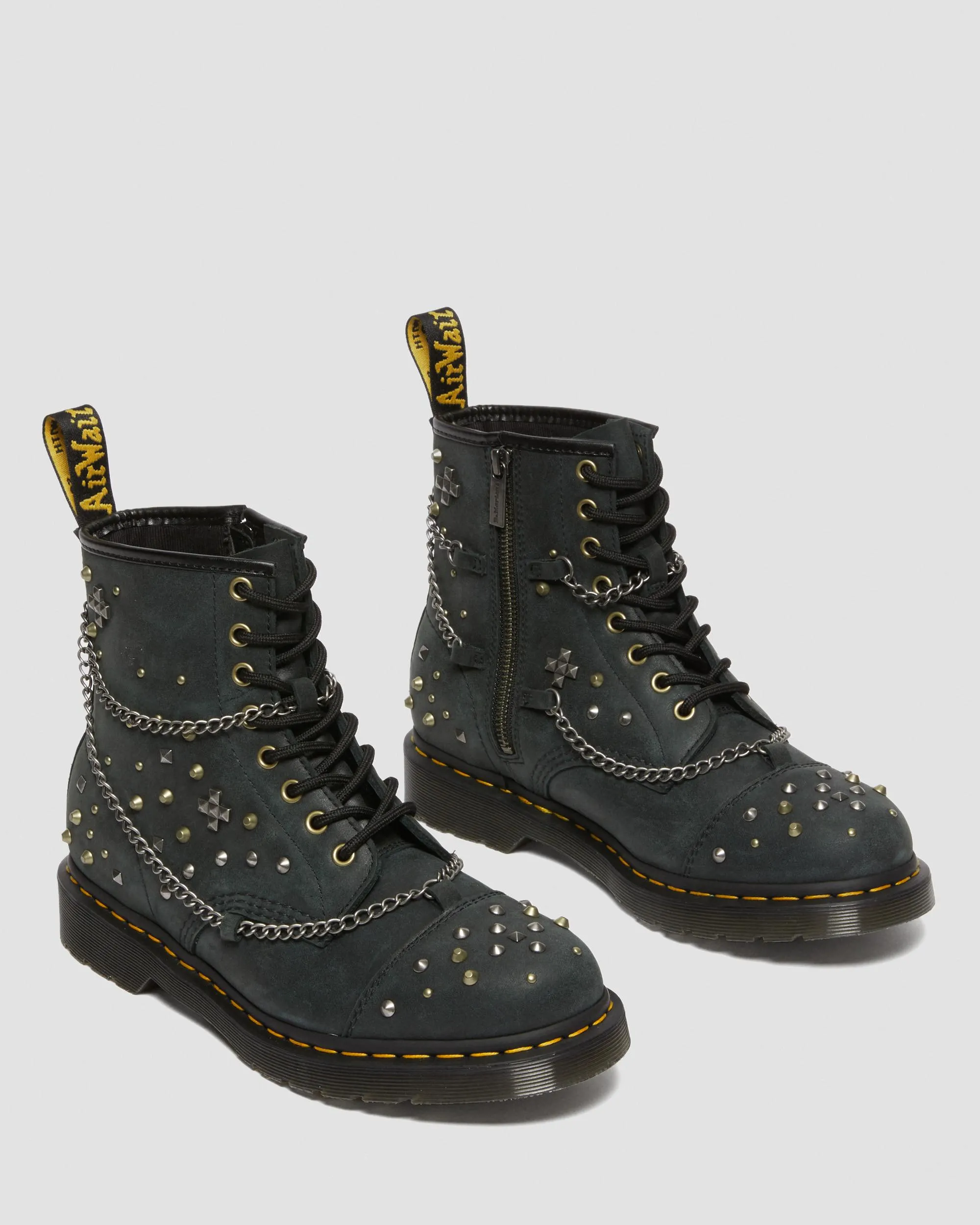Botas 1460 en piel con tachuelas y cadenas