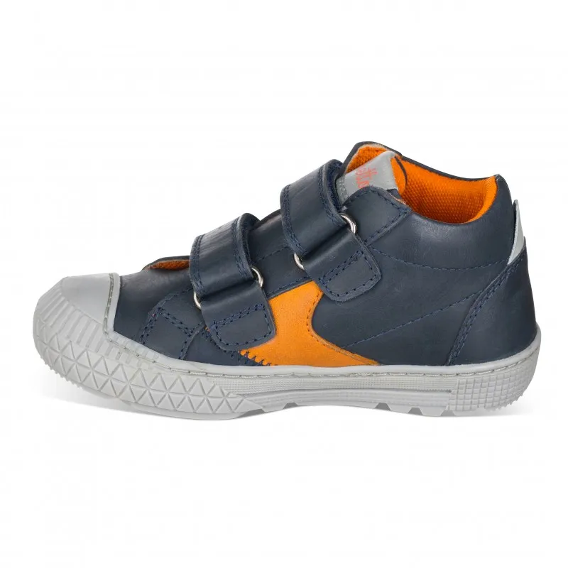 Botin dos velcros en piel
