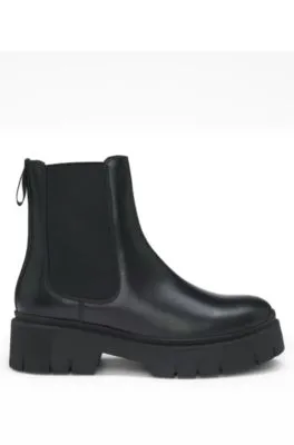 Botines Chelsea en piel con suela gruesa