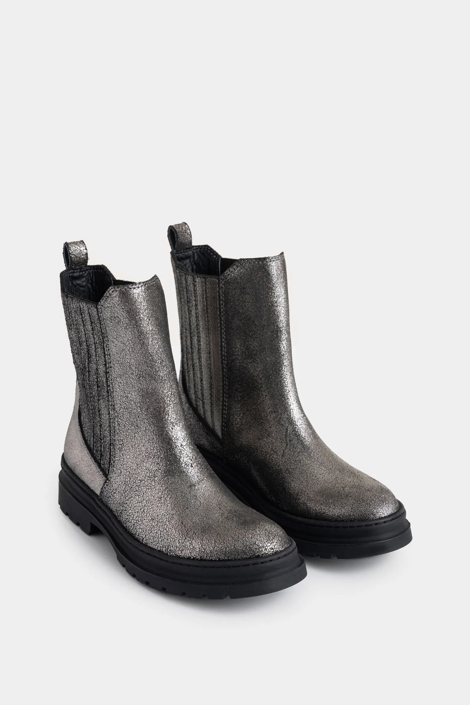 Botines Orión de cuero folia para mujer silueta Chelsea