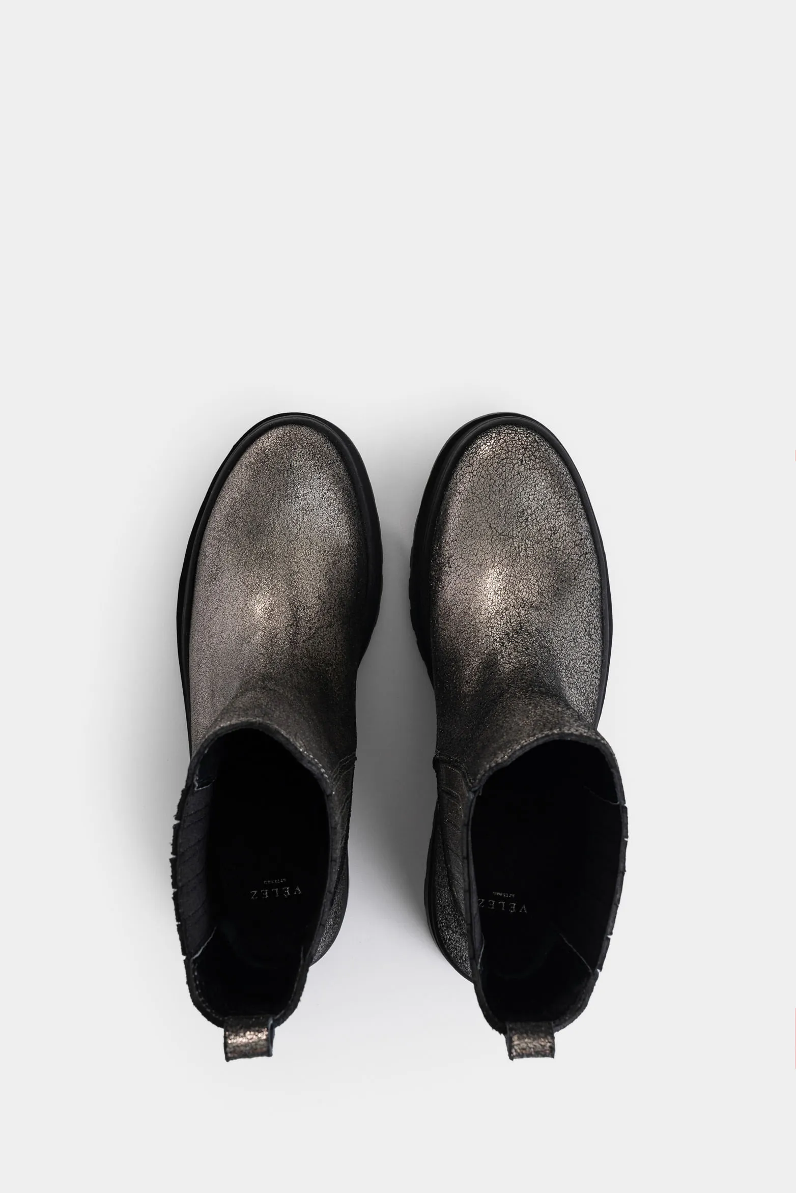 Botines Orión de cuero folia para mujer silueta Chelsea