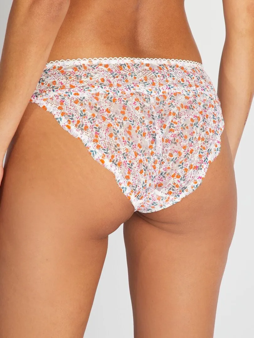 BRAGUITA DE ENCAJE DE FLORES  BLANCO