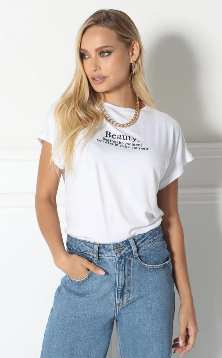 Camiseta Blanca Estampada Beauty ♡ Navissi