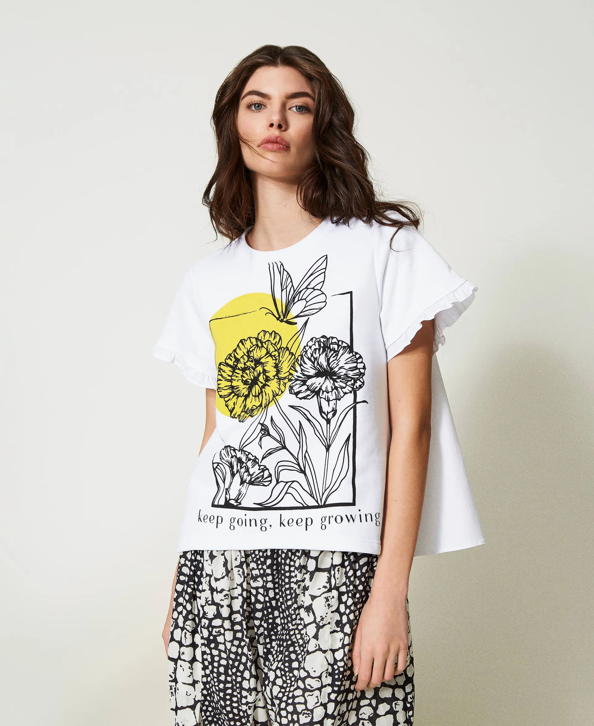 Camiseta con inserciones de popelina y estampado