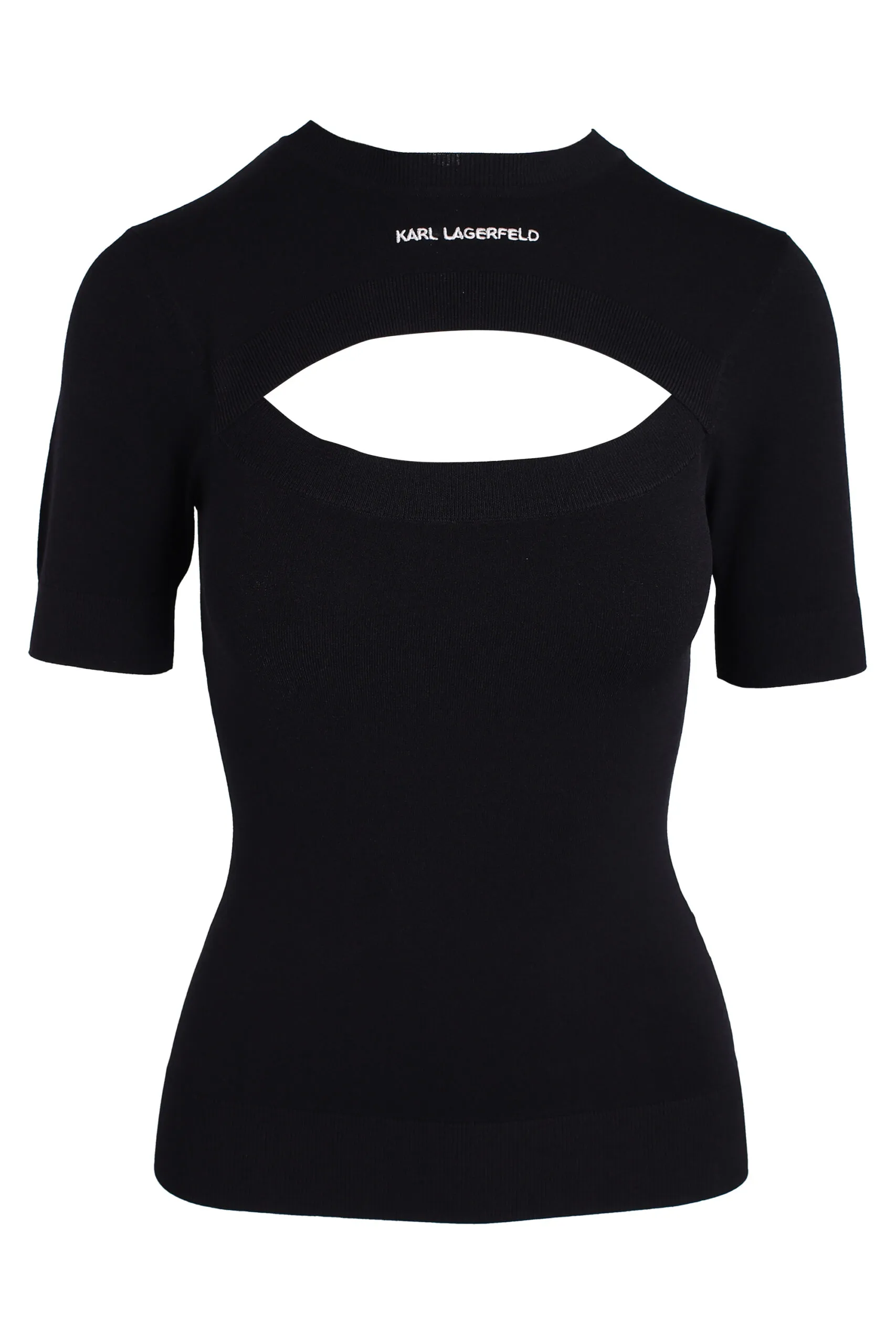 Camiseta negra con apertura en el centro