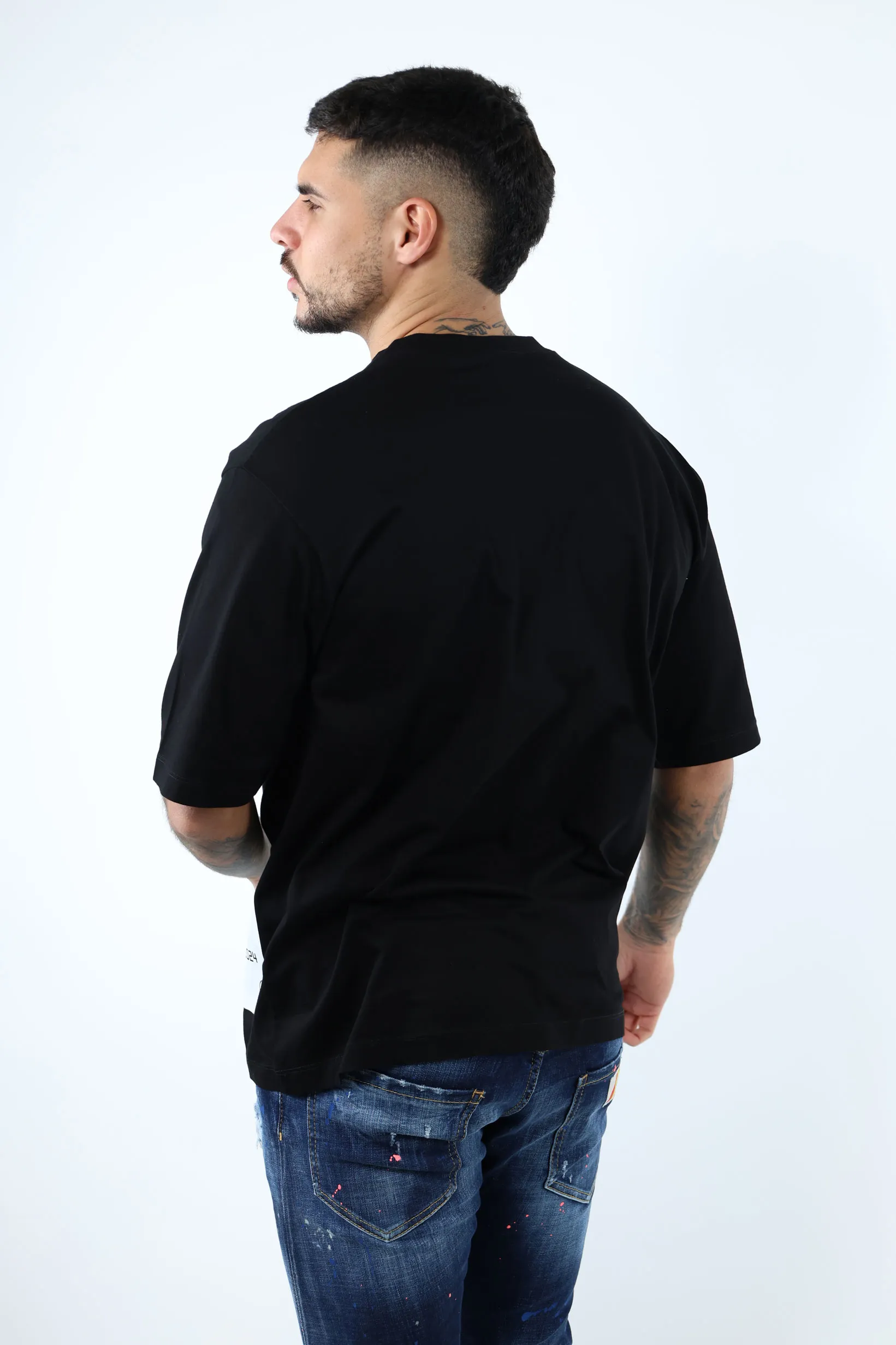 Camiseta negra 