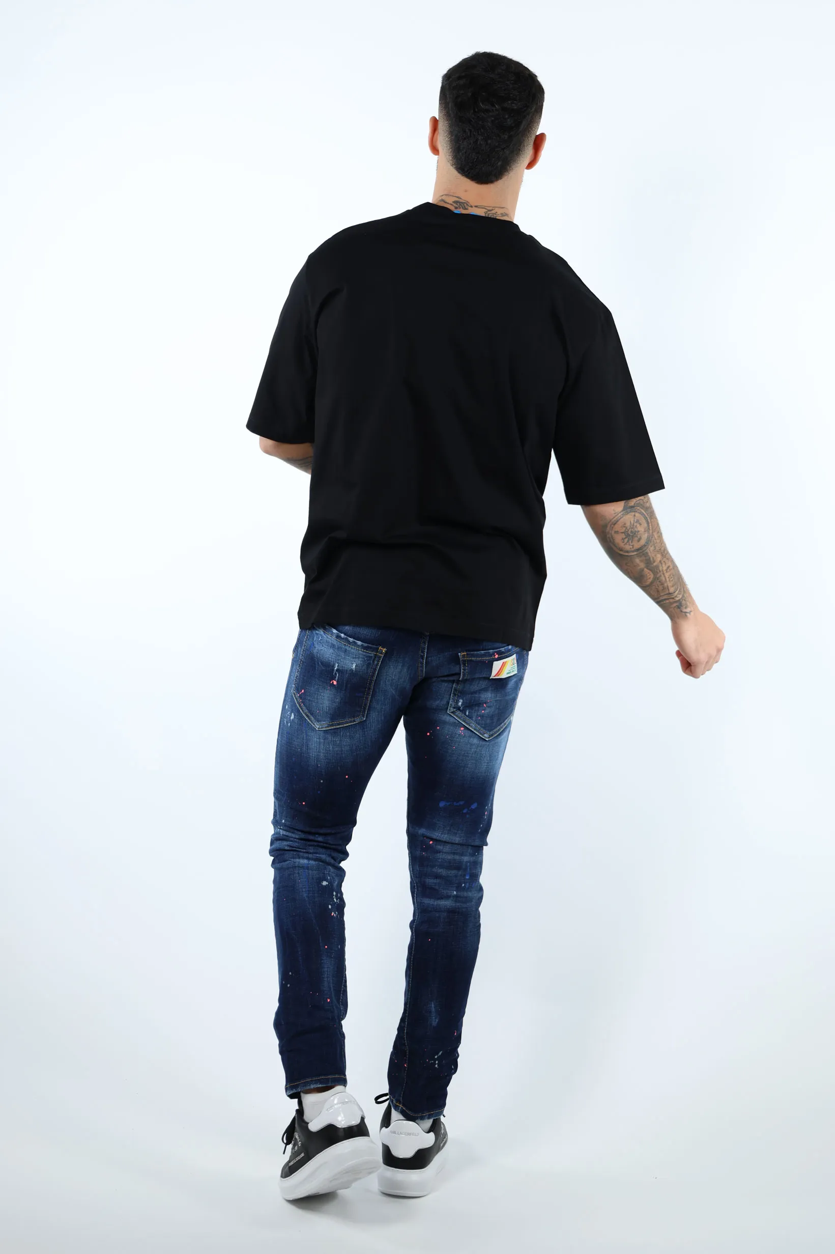 Camiseta negra 