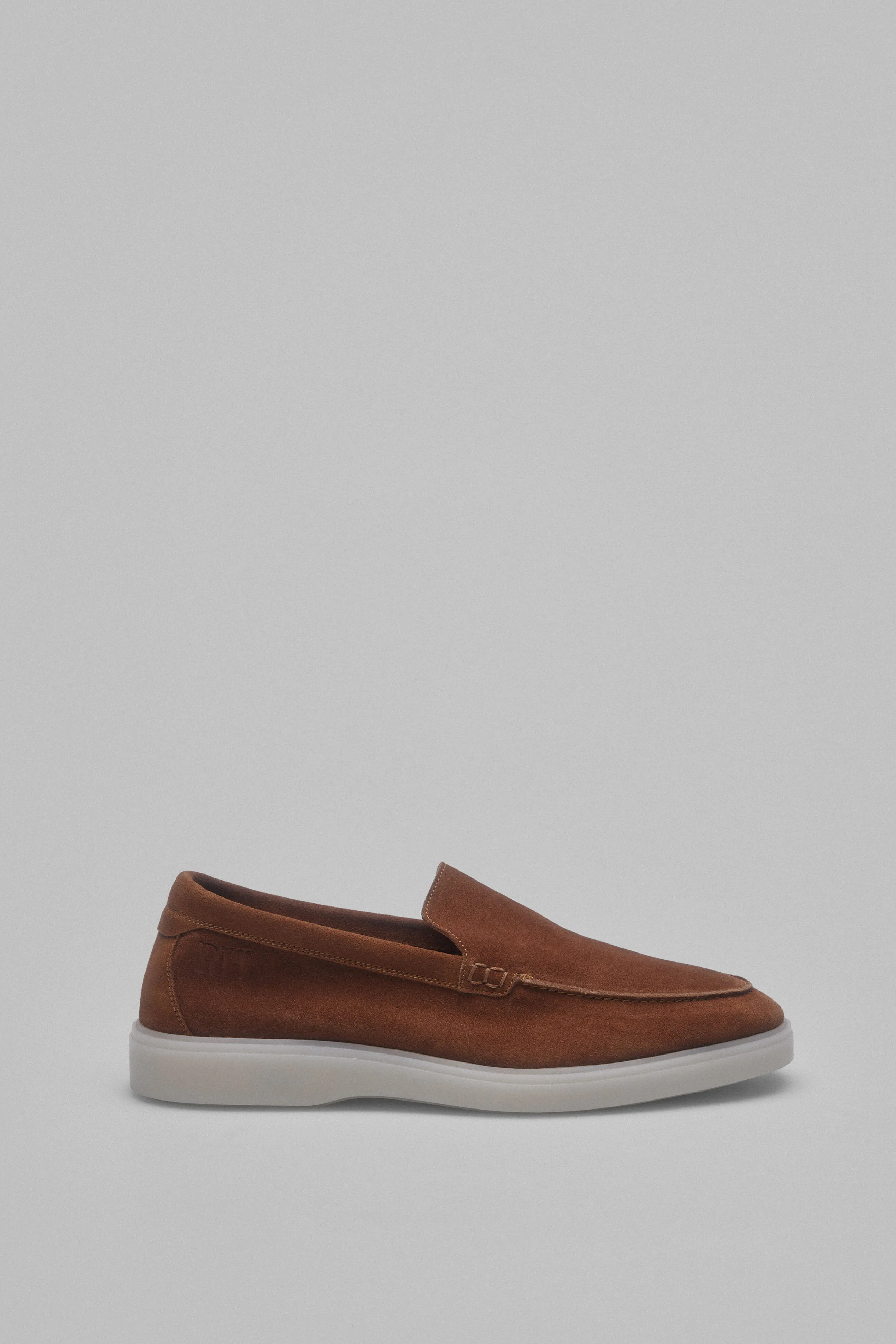 Casual leather loafer
