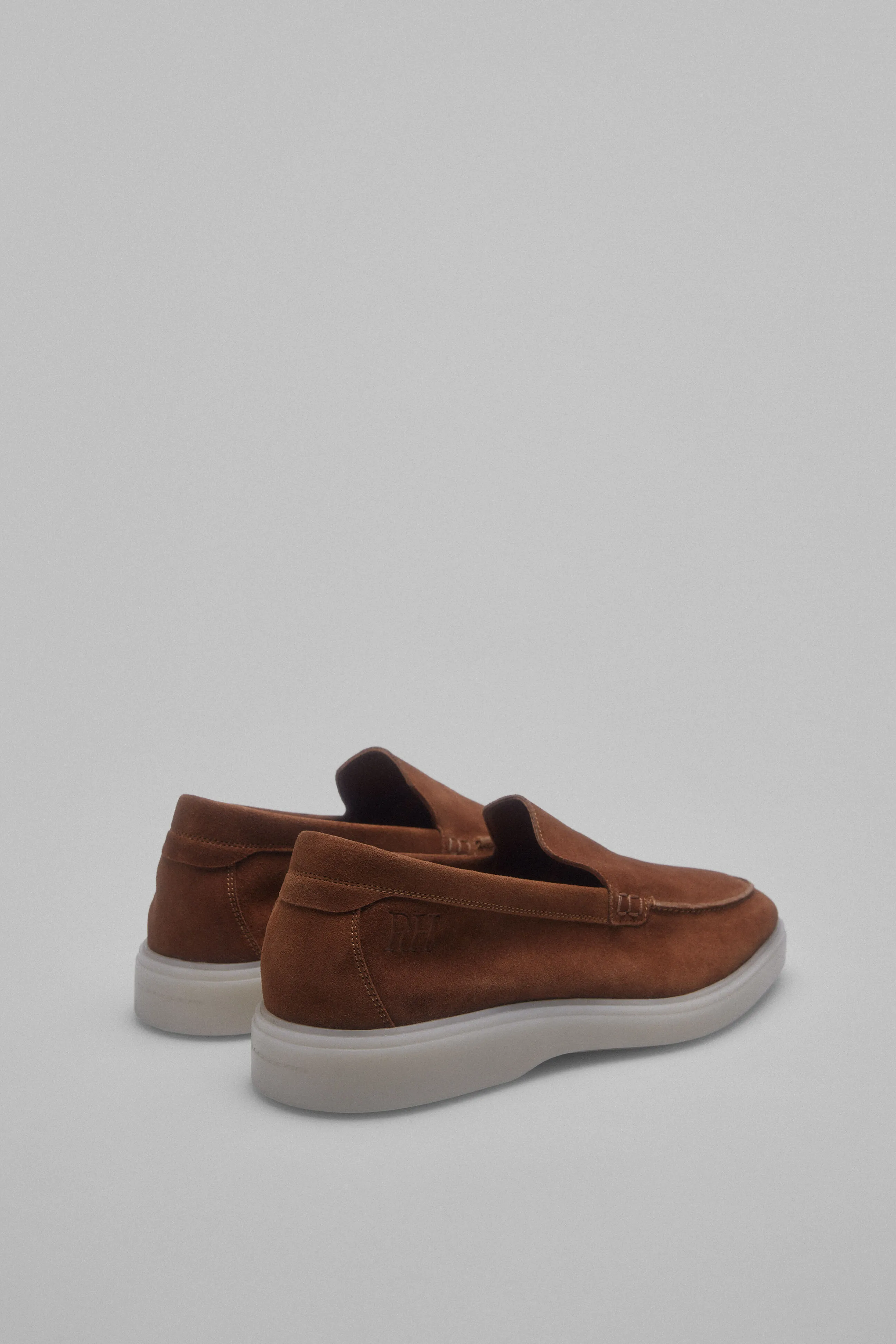 Casual leather loafer