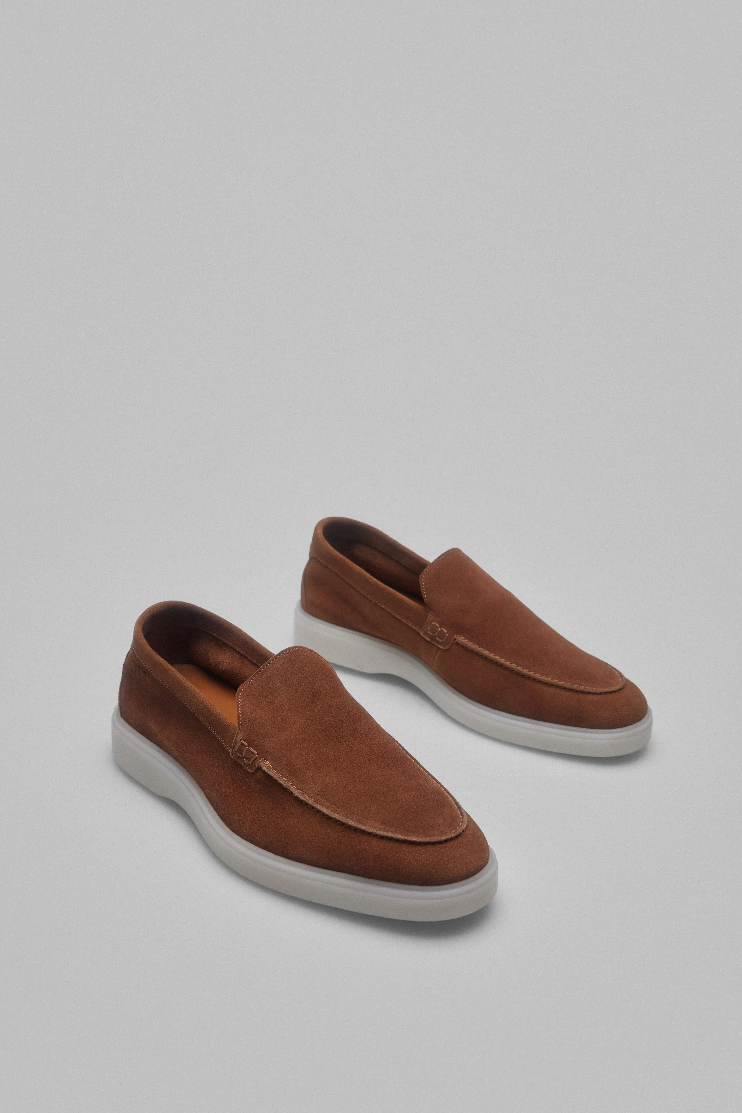 Casual leather loafer
