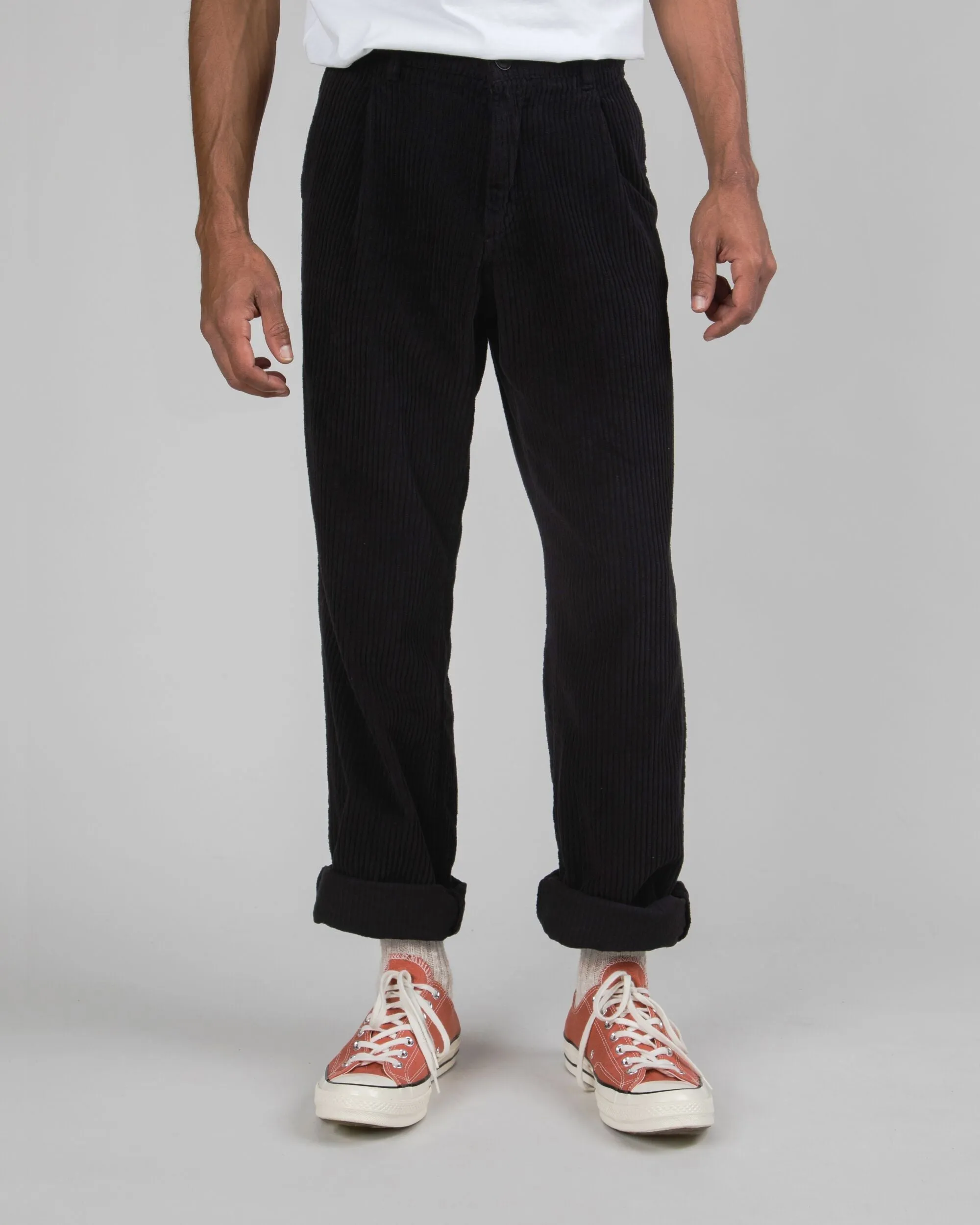 Corduroy Pleated Chino Black