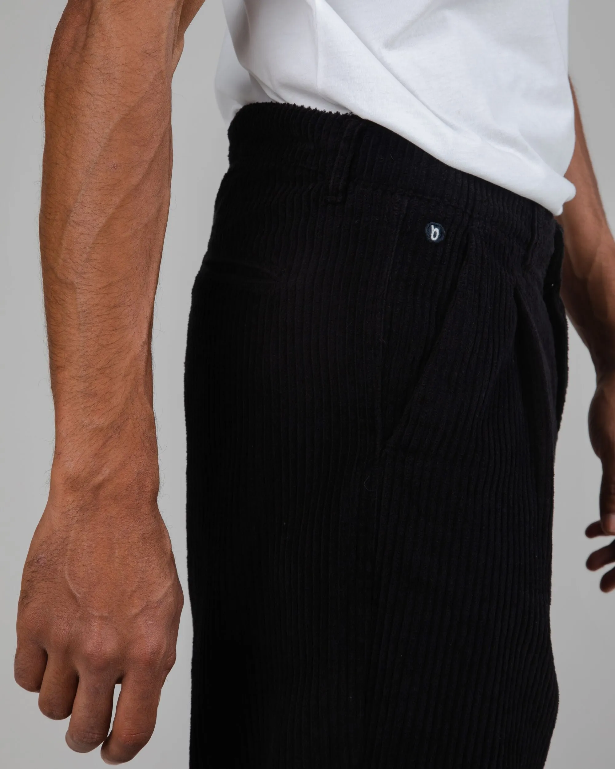 Corduroy Pleated Chino Black