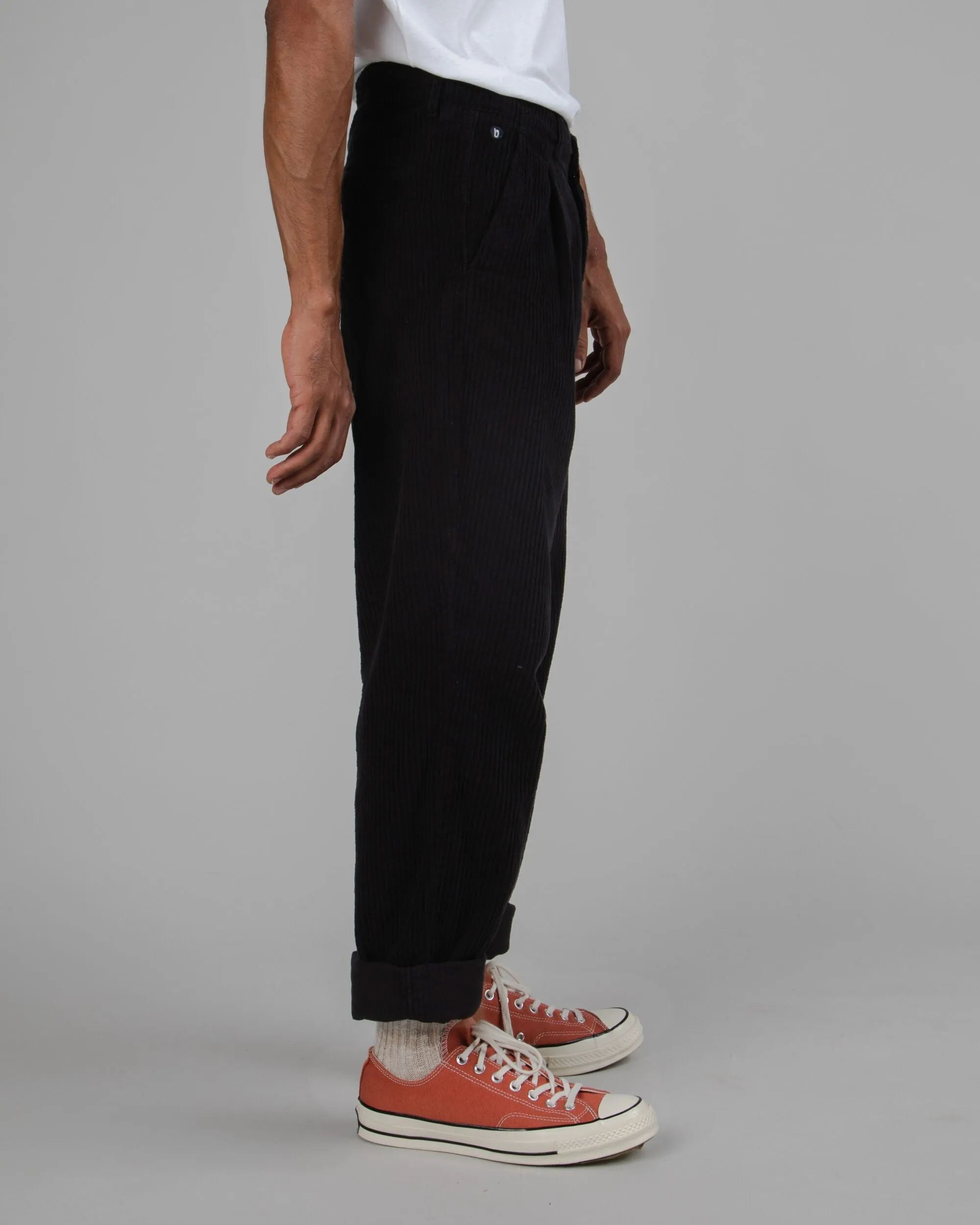 Corduroy Pleated Chino Black