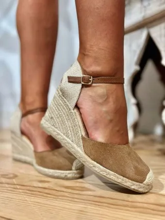 Cuña Antelina Pulsera KYTHERA Marrón