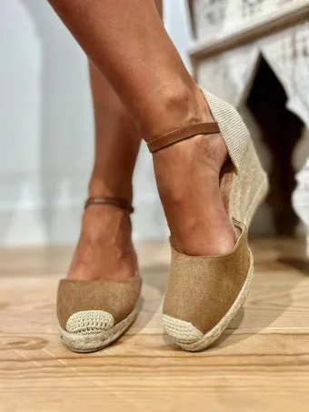 Cuña Antelina Pulsera KYTHERA Marrón