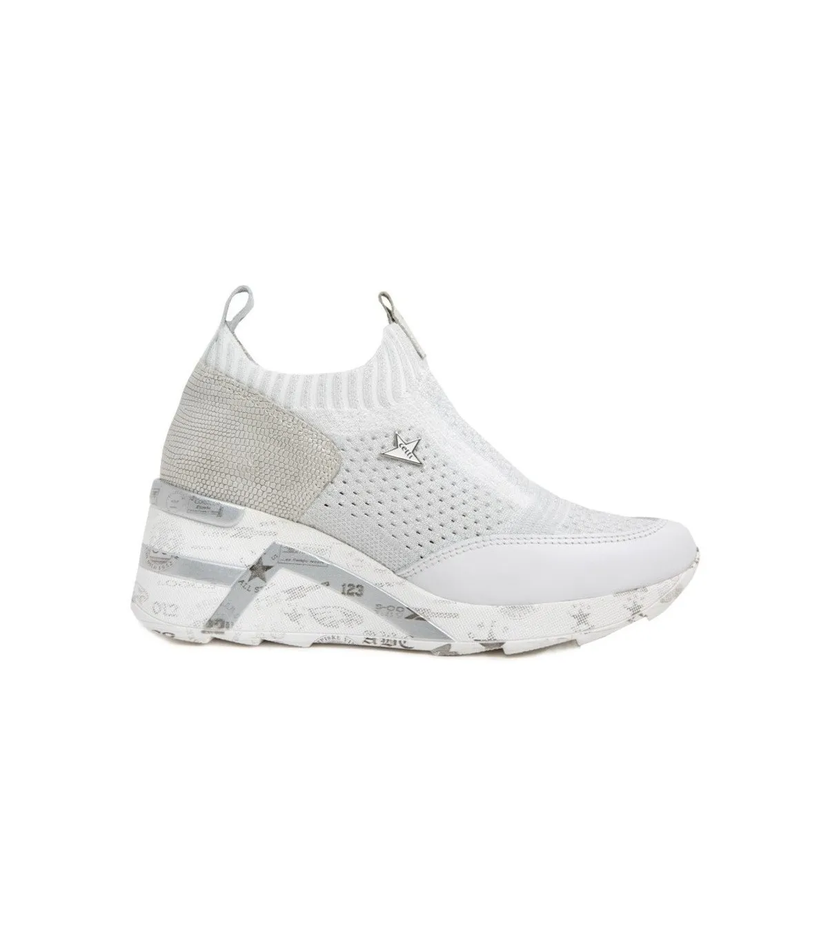 Deportivo con cuña en color blanco