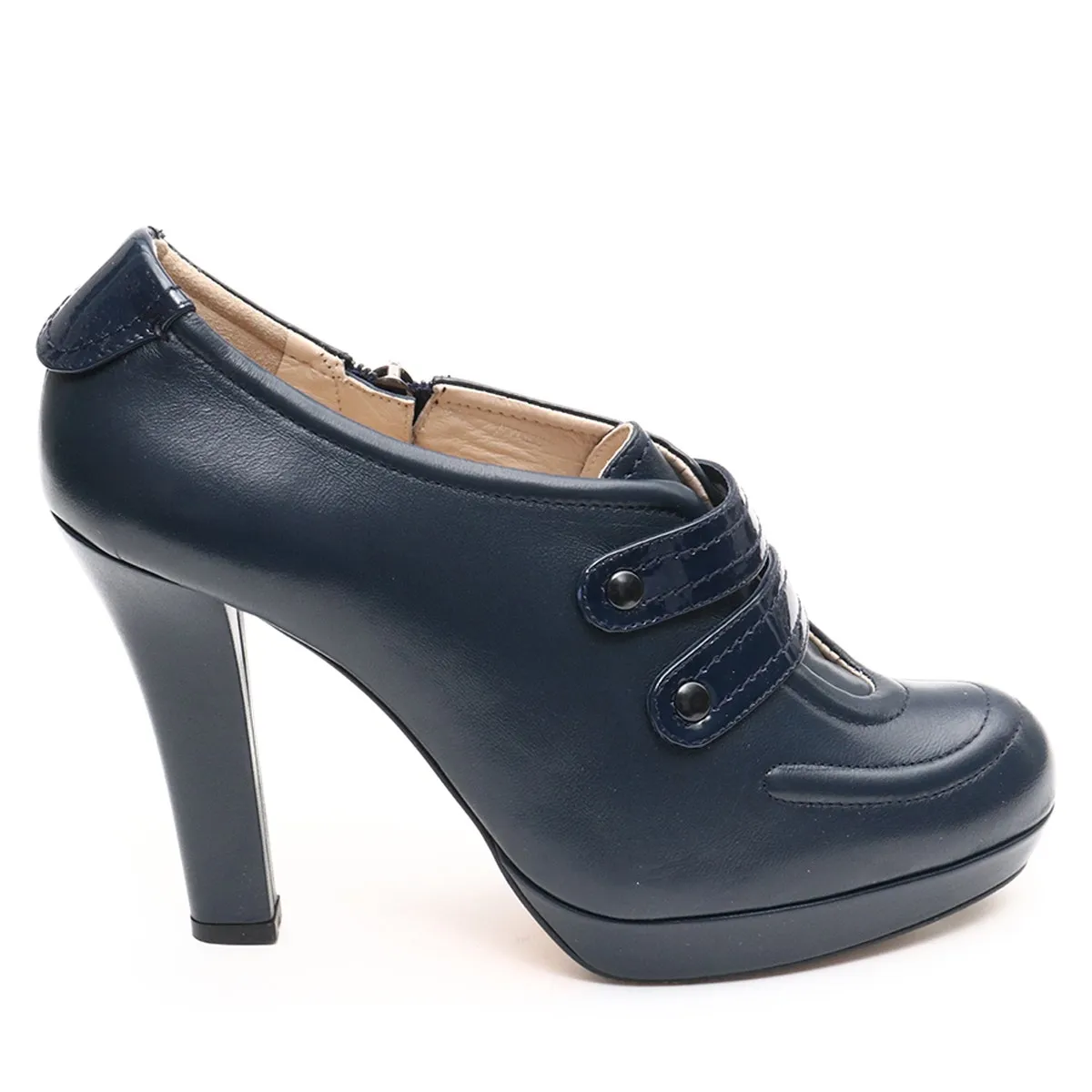 Dione Botines