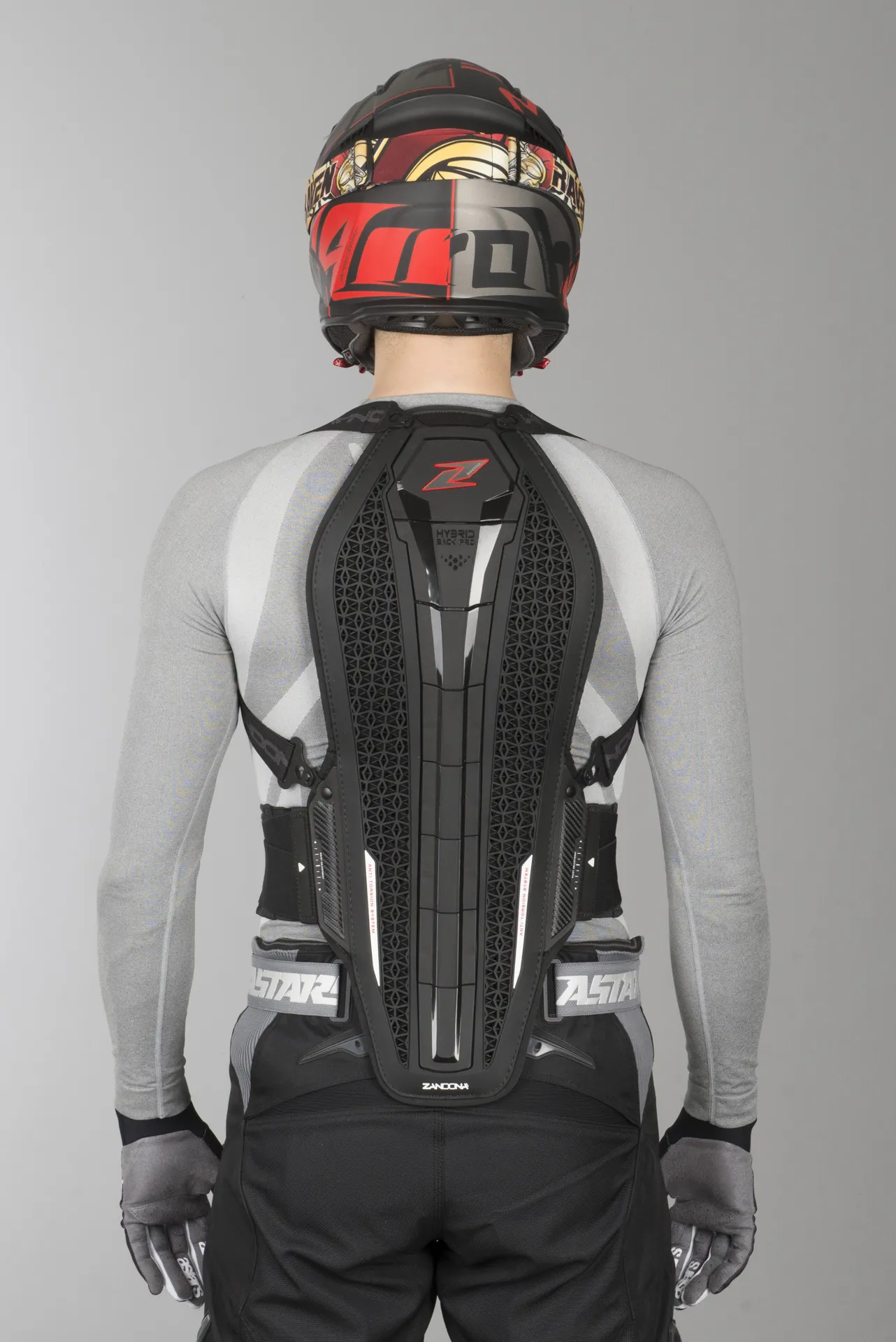 Espaldera Zandonà Hybrid Pro x8 Negra