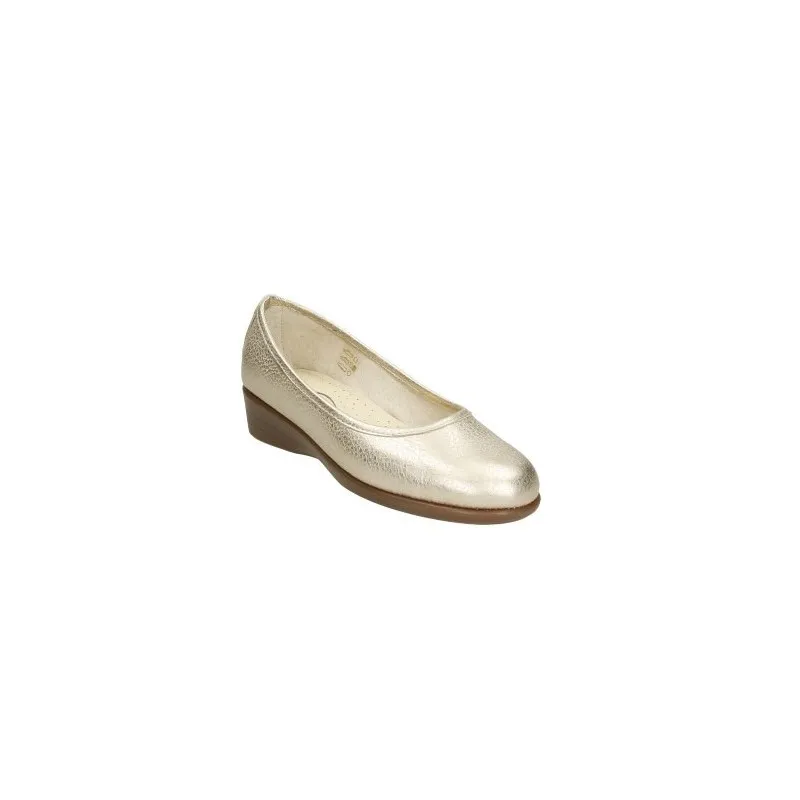 Manoletina de piel metalizada con cuña baja, superflexible en color oro