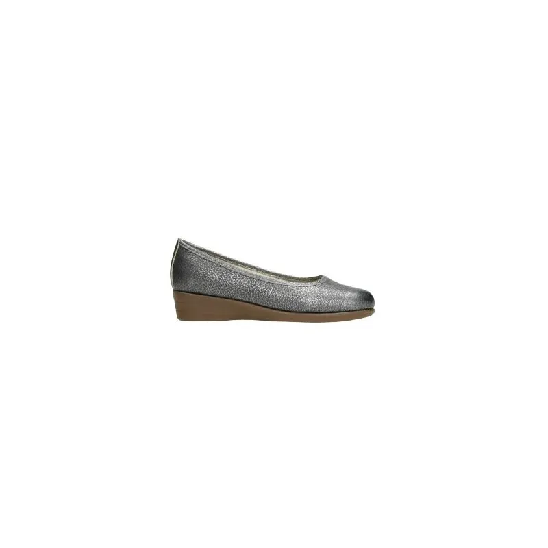 Manoletina de piel metalizada con cuña baja, superflexible en color plomo