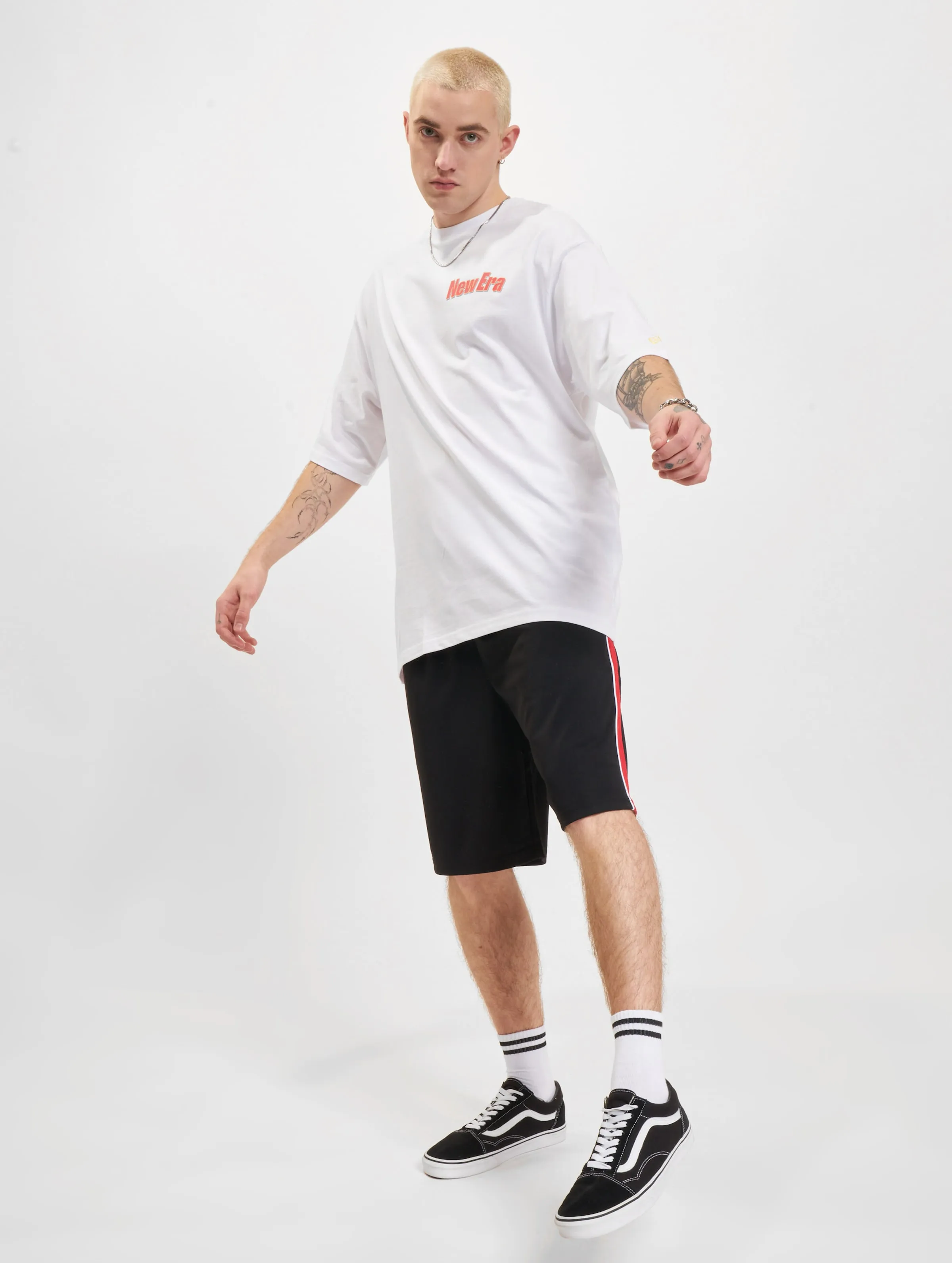 New Era Character Graphic Oversized