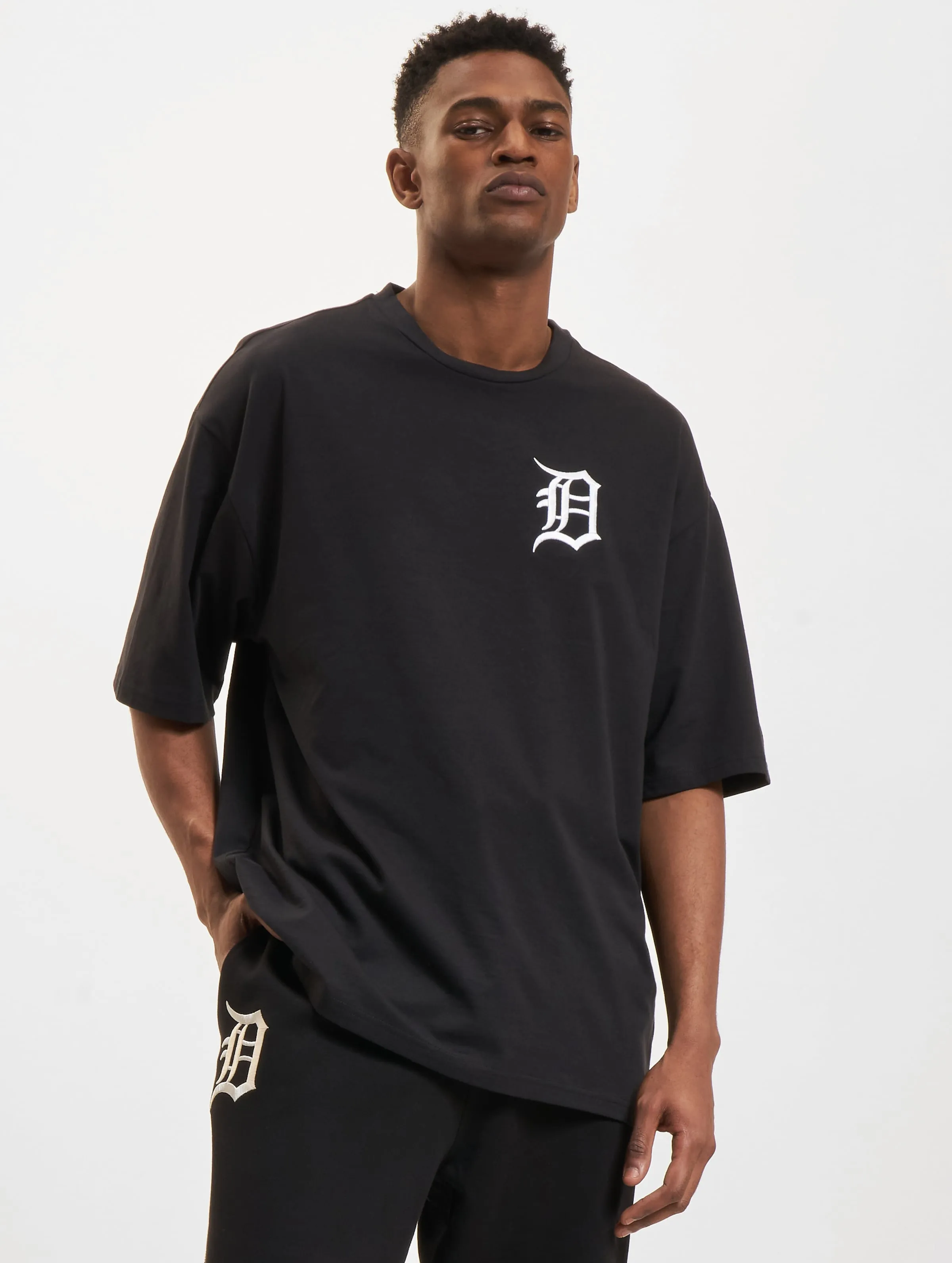 New Era League Essential Detroit Tigers Oversized