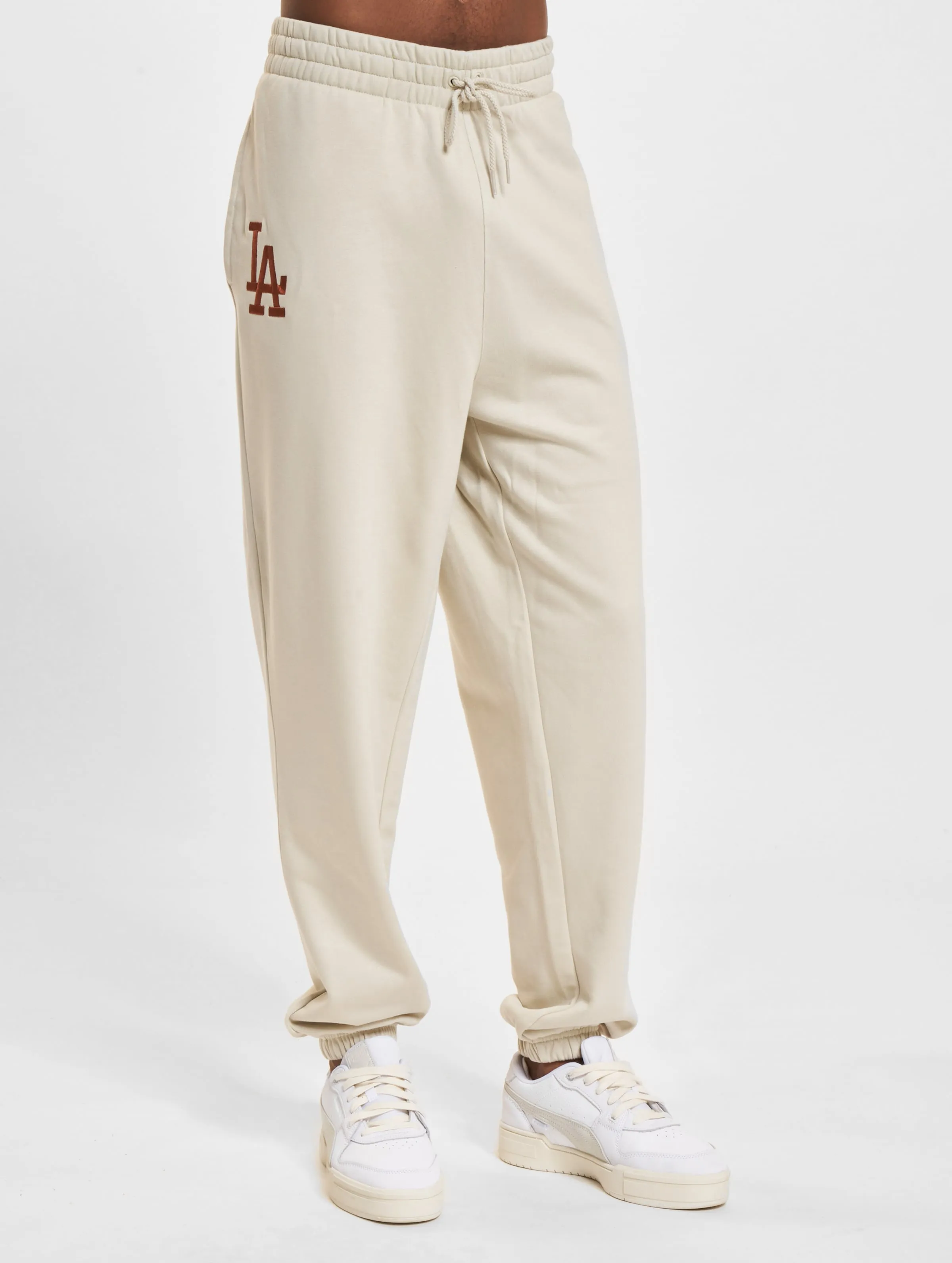New Era League Essential Jogger