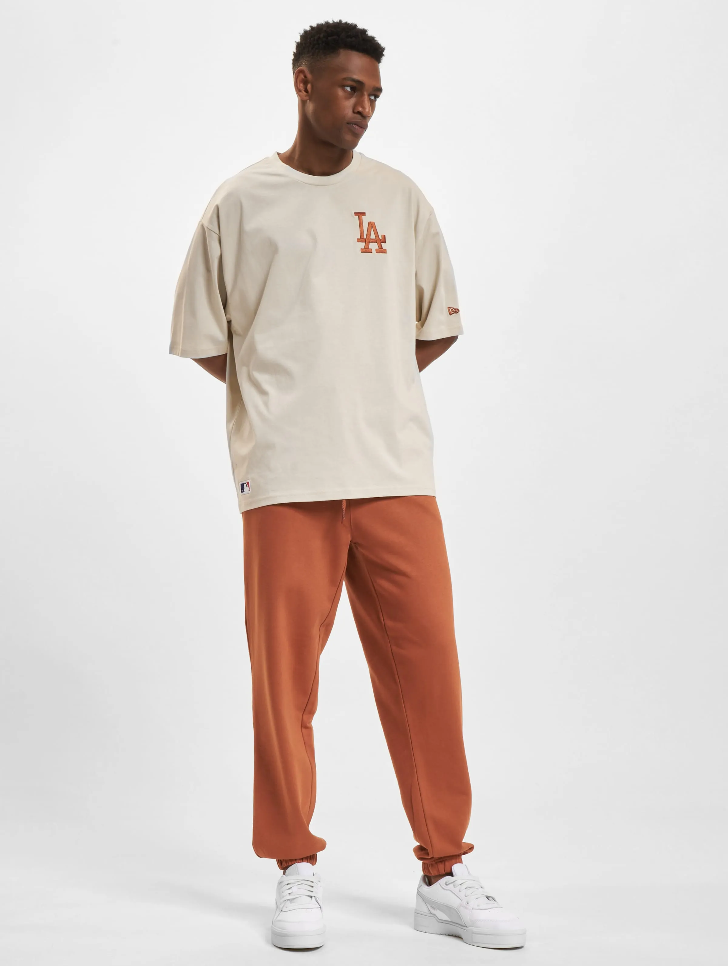 New Era League Essential Lc Oversized