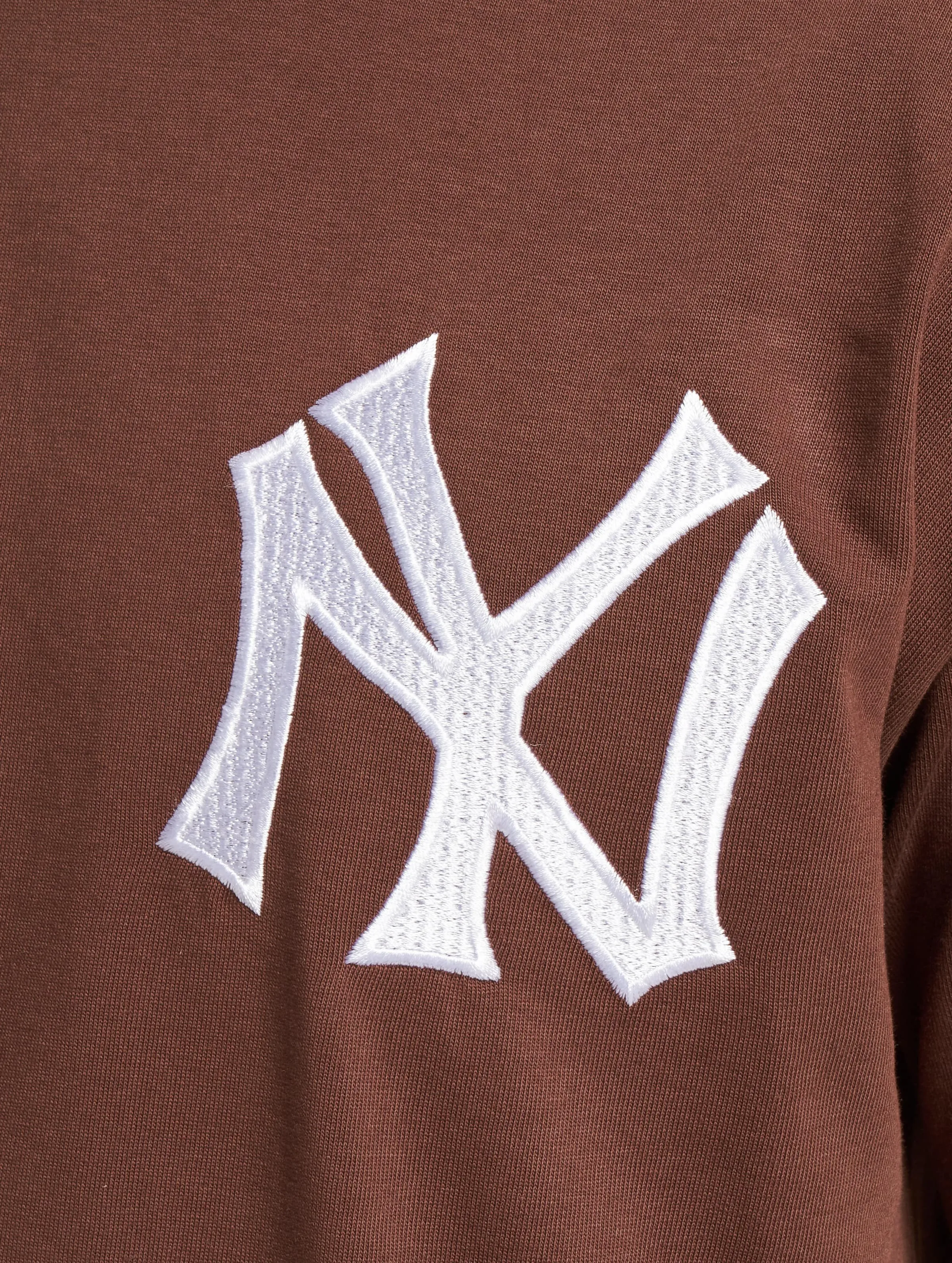 New Era Oversized Embroidry Logo Neyyan