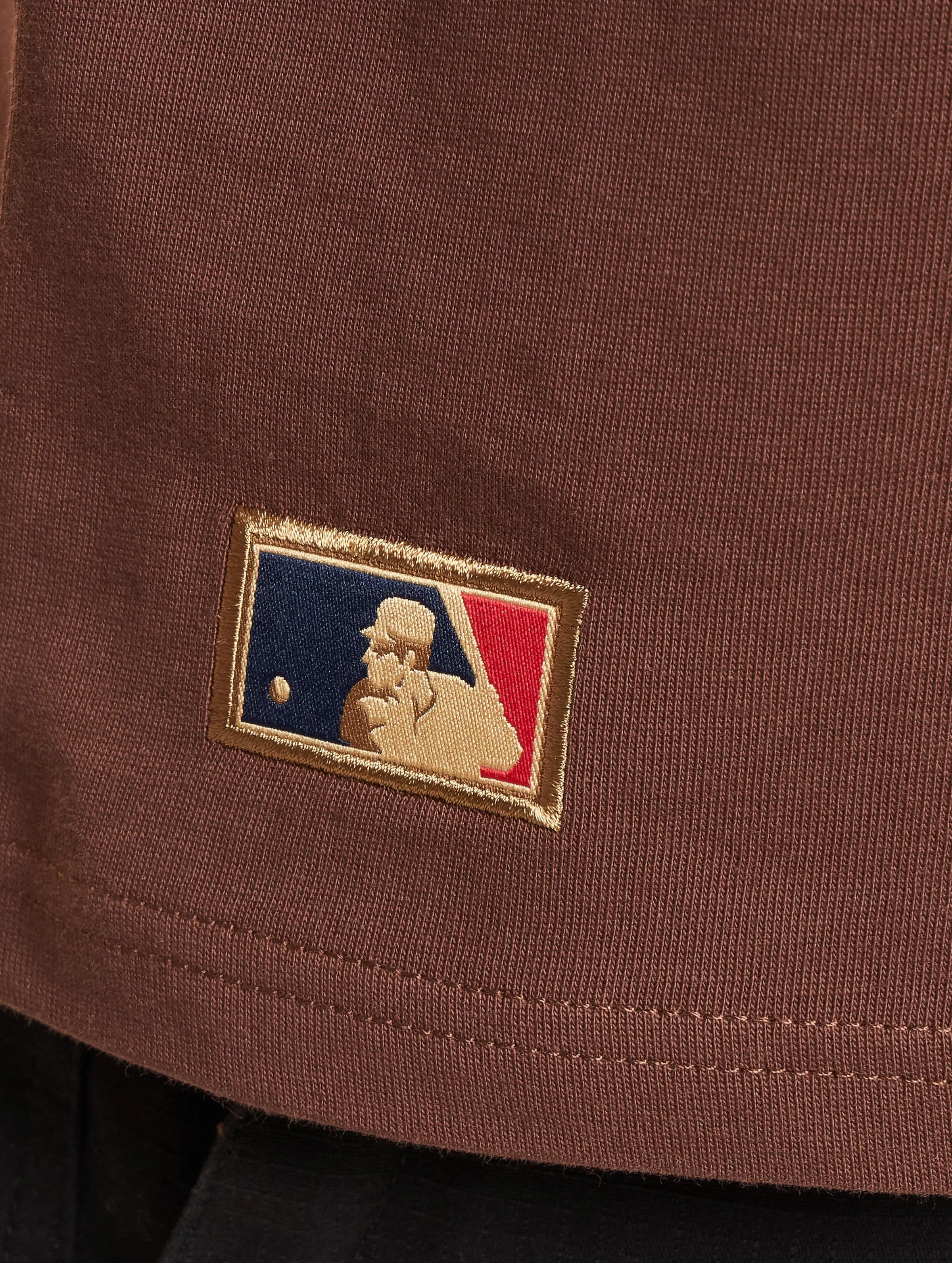 New Era Oversized Embroidry Logo Neyyan