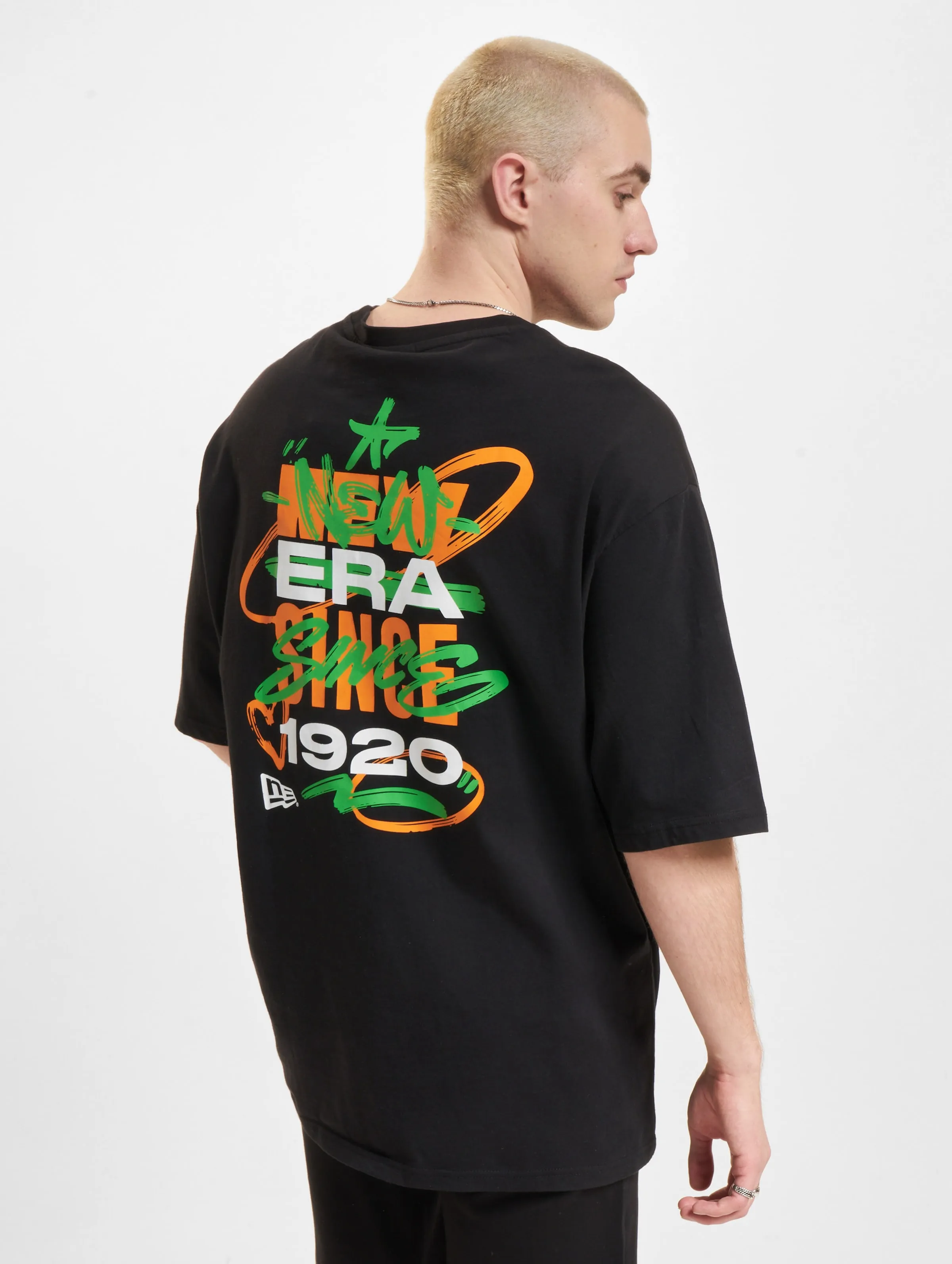 New Era Spray Graphic Oversized