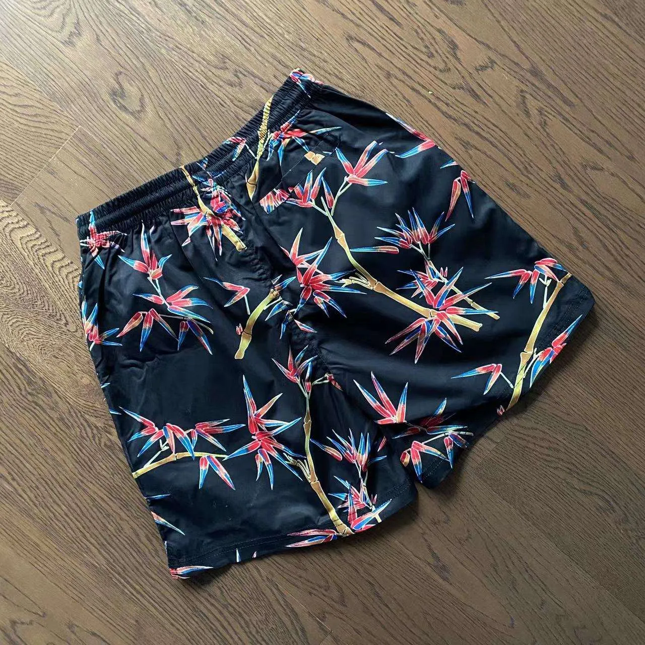 Pantalón corto “Stussy”