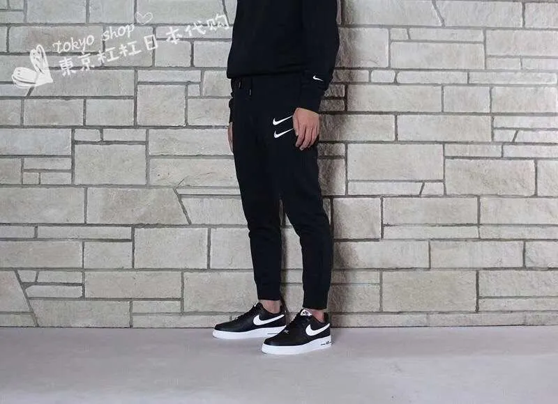 Pantalón de Chándal Nike «Doble Swoosh»