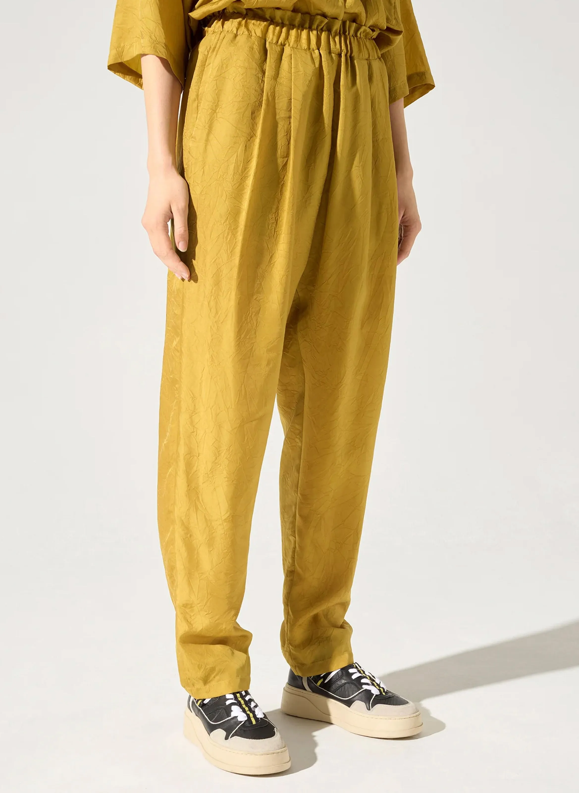Pantalón sarouel de talle alto en marron