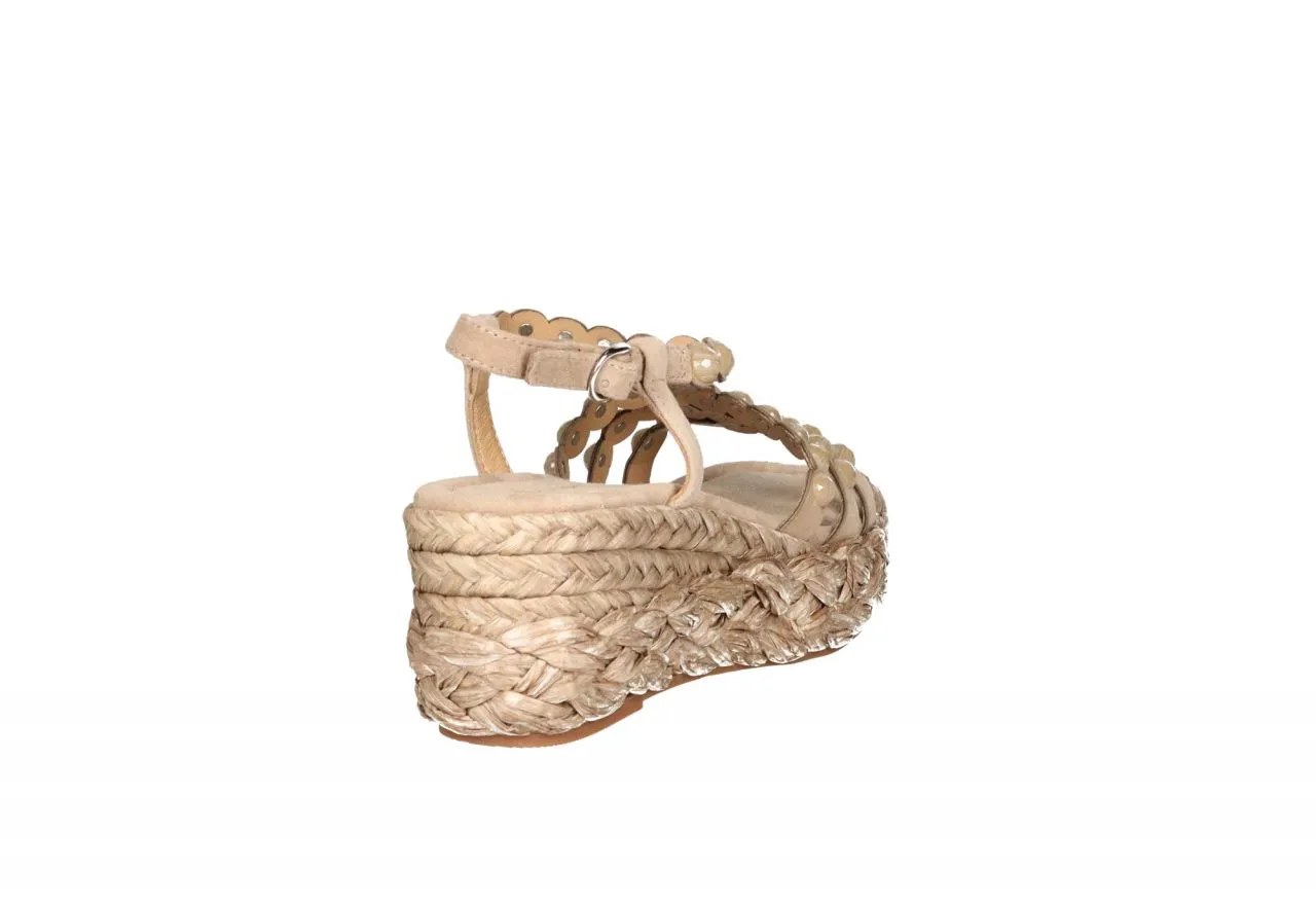 Sandalia t Nobuck Taupe Tiras Tachas Redondas CuÑa Esparto