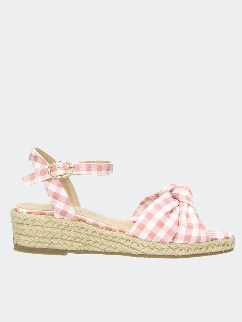SANDALIAS CON CUñA  ROSA