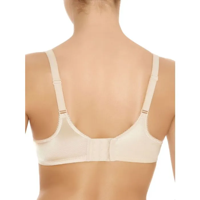 Sujetador Wacoal Basic beauty Spacer con aros WA853192