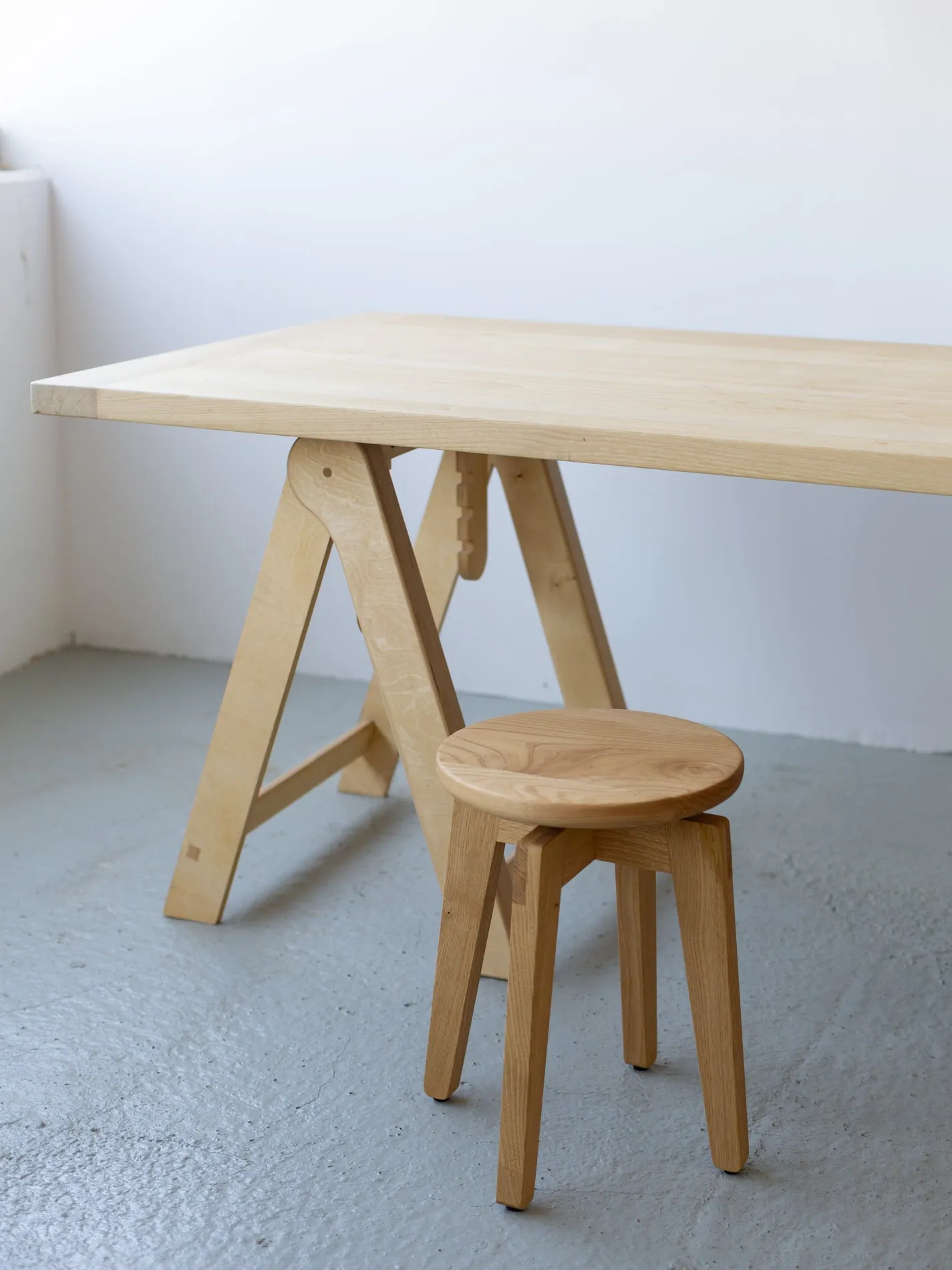Taburete Raíz 63cm Castaño