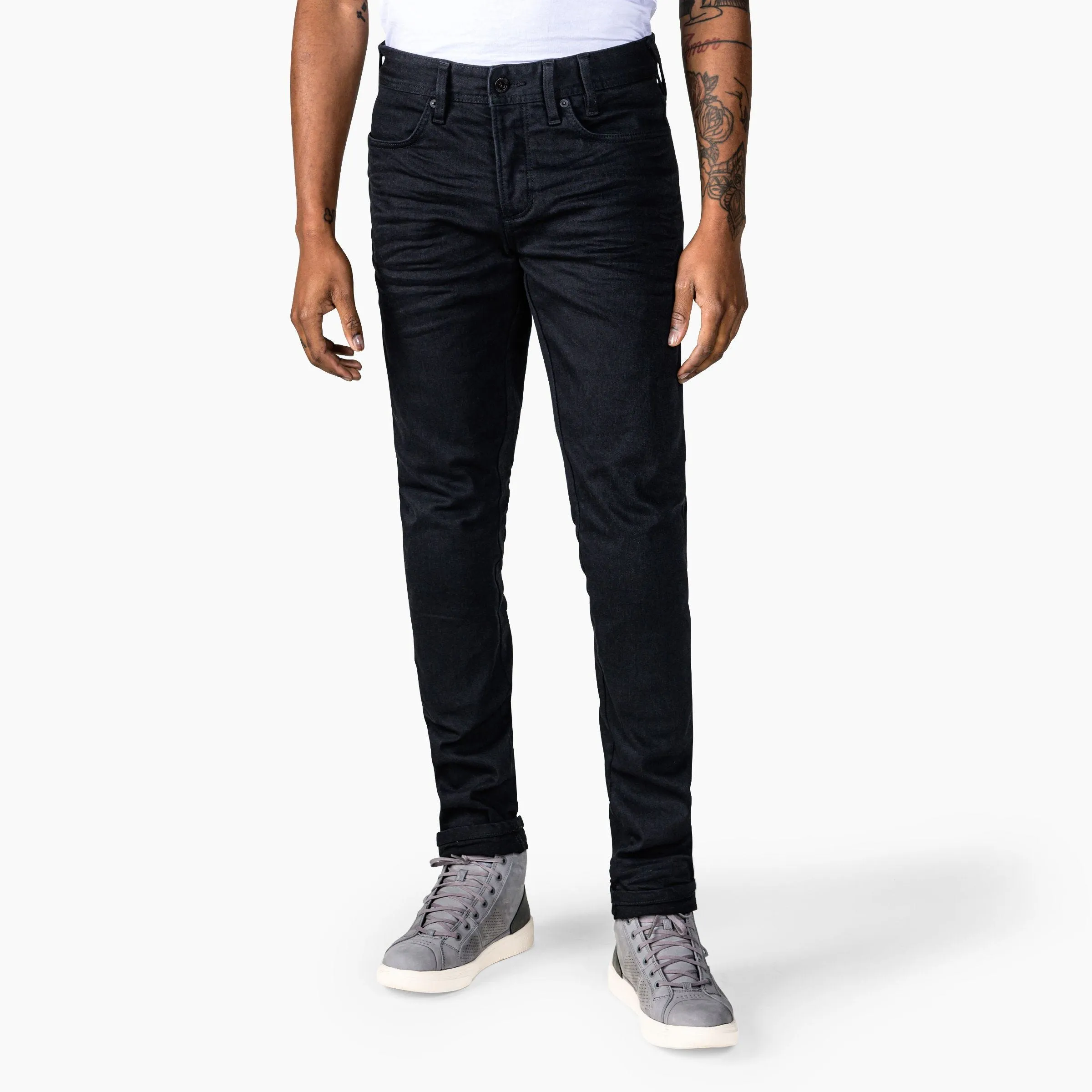 Vaqueros de moto clásicos Skinny Fit para combinar en tus salidas urbanas.
