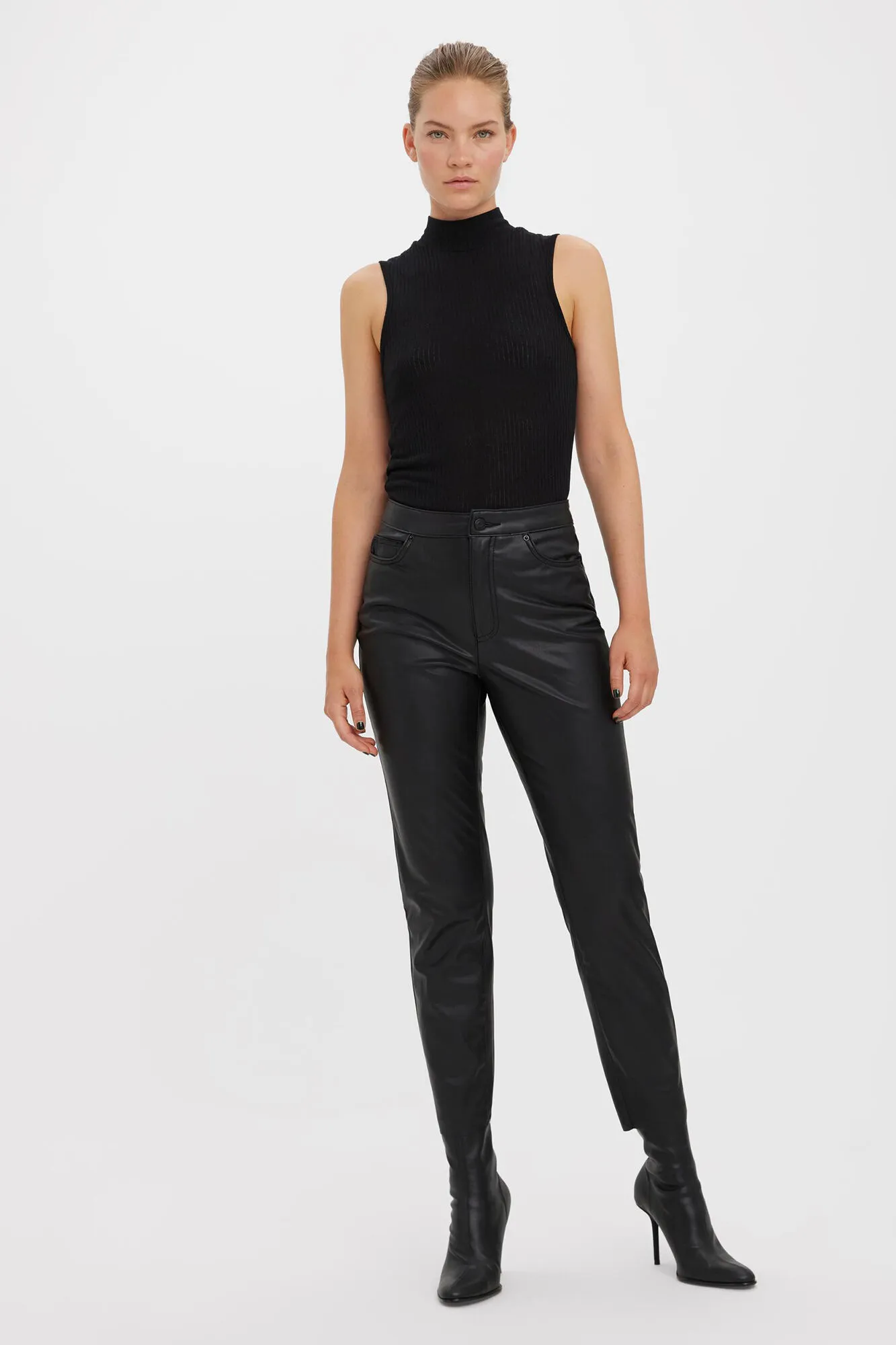 Vero Moda Pantalón recto efecto piel