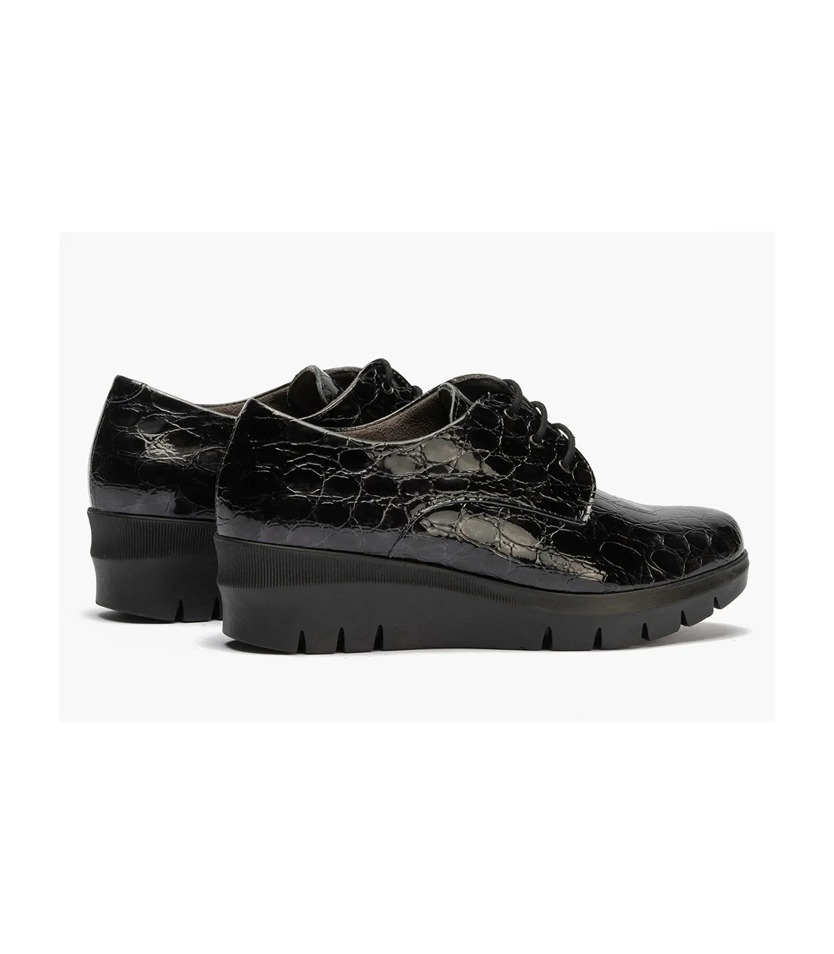Zapato con plataforma para mujer en color negro