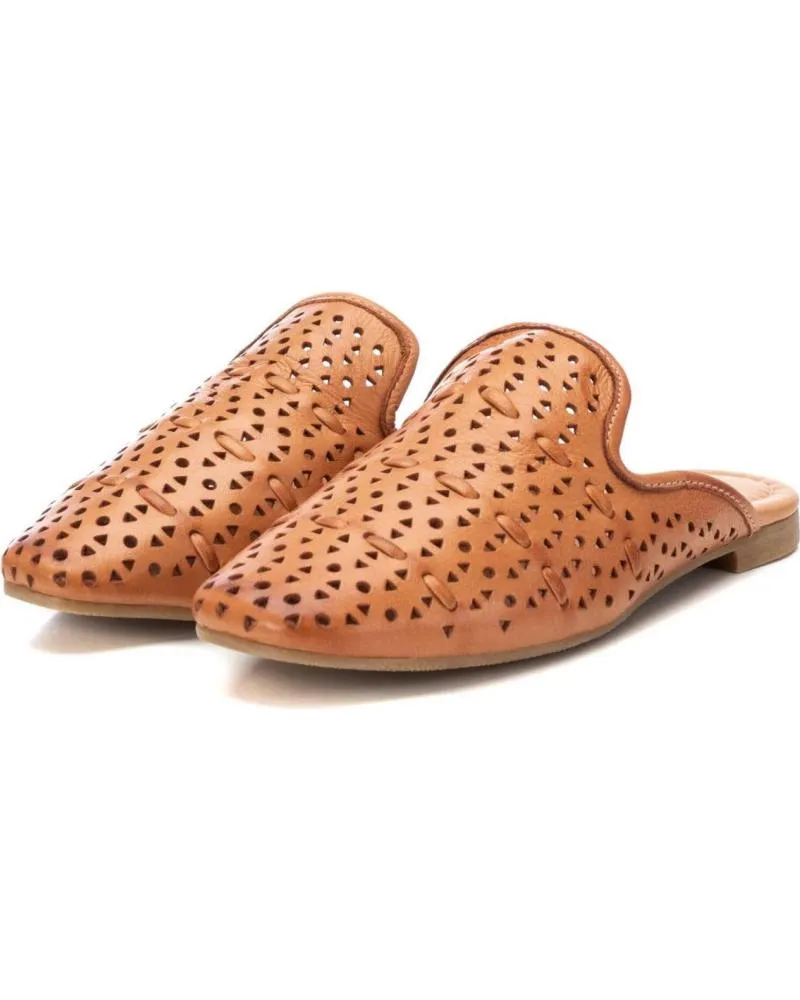 Zuecos de Mujer CARMELA 161585 CAMEL